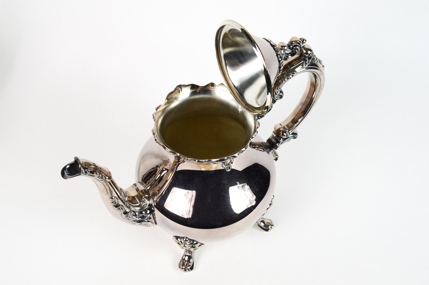 Oneida "Venetian Scroll" Silver Plate Tea and Coffee Service