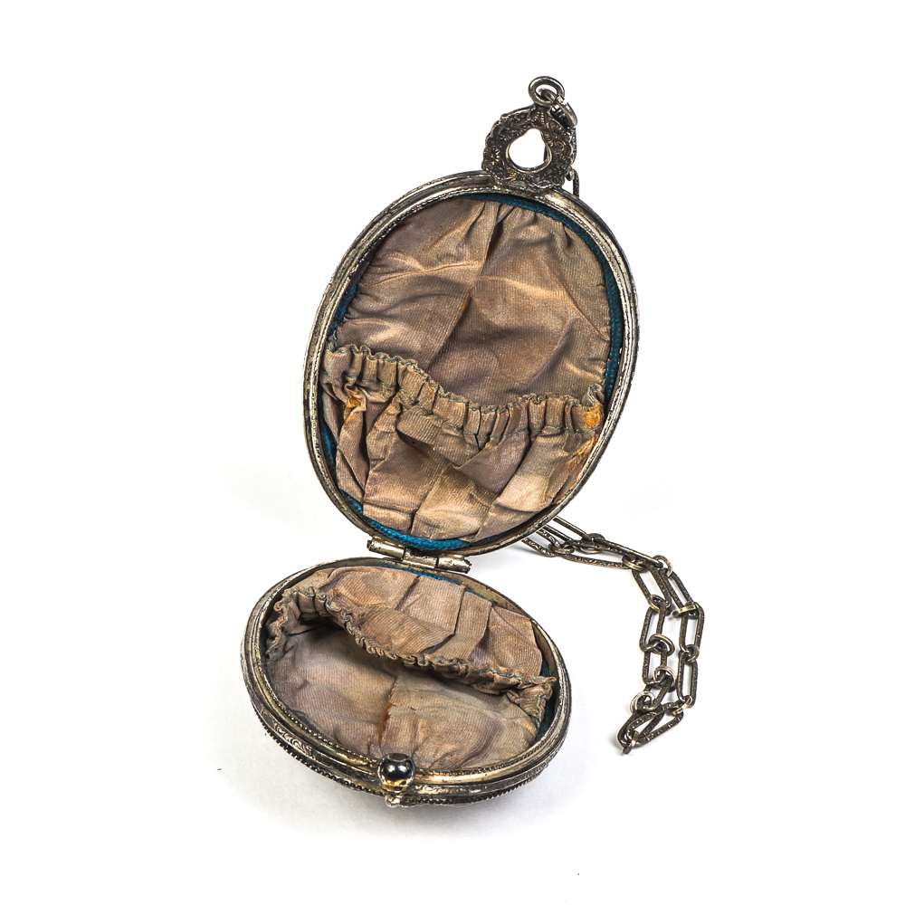 Antique Victorian Embellished Silver Plated Wristlet Purse