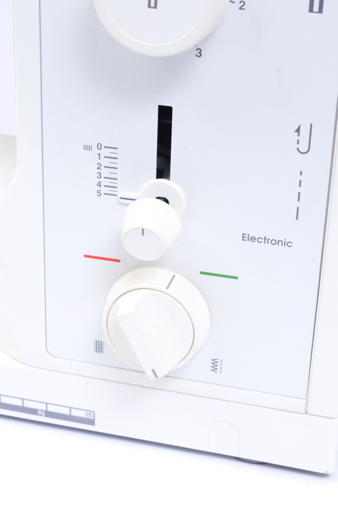 Bernina 1008 Sewing Machine