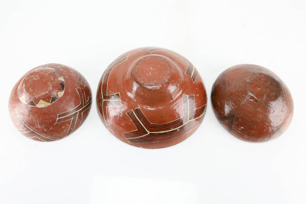 Handmade Mucawa Bowls and Figurines from Upper Ecuadorian Amazon Basin