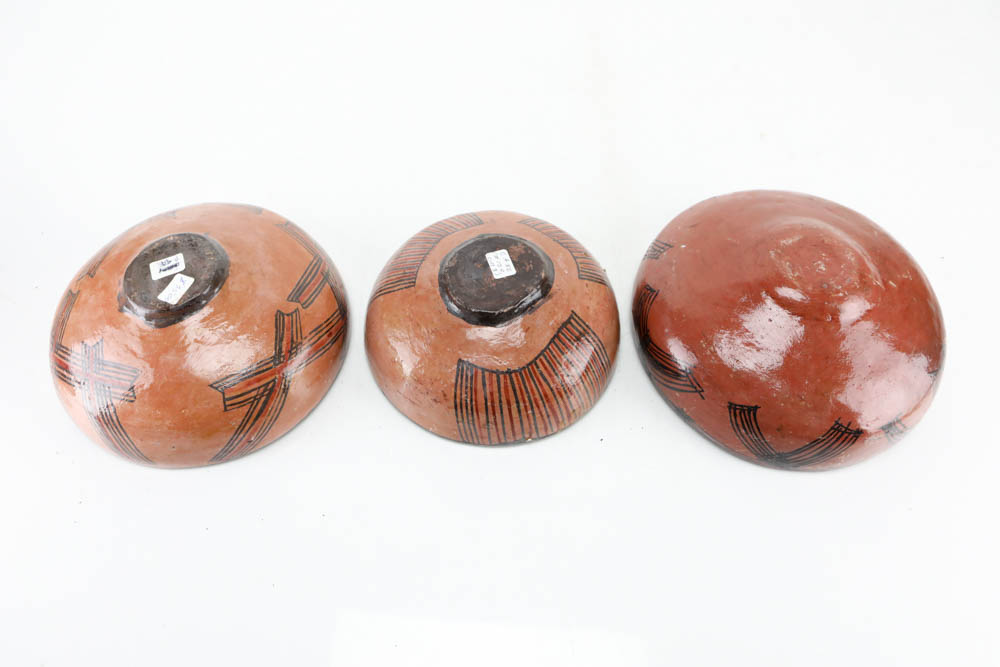 Handmade Mucawa Bowls and Figurines from Upper Ecuadorian Amazon Basin