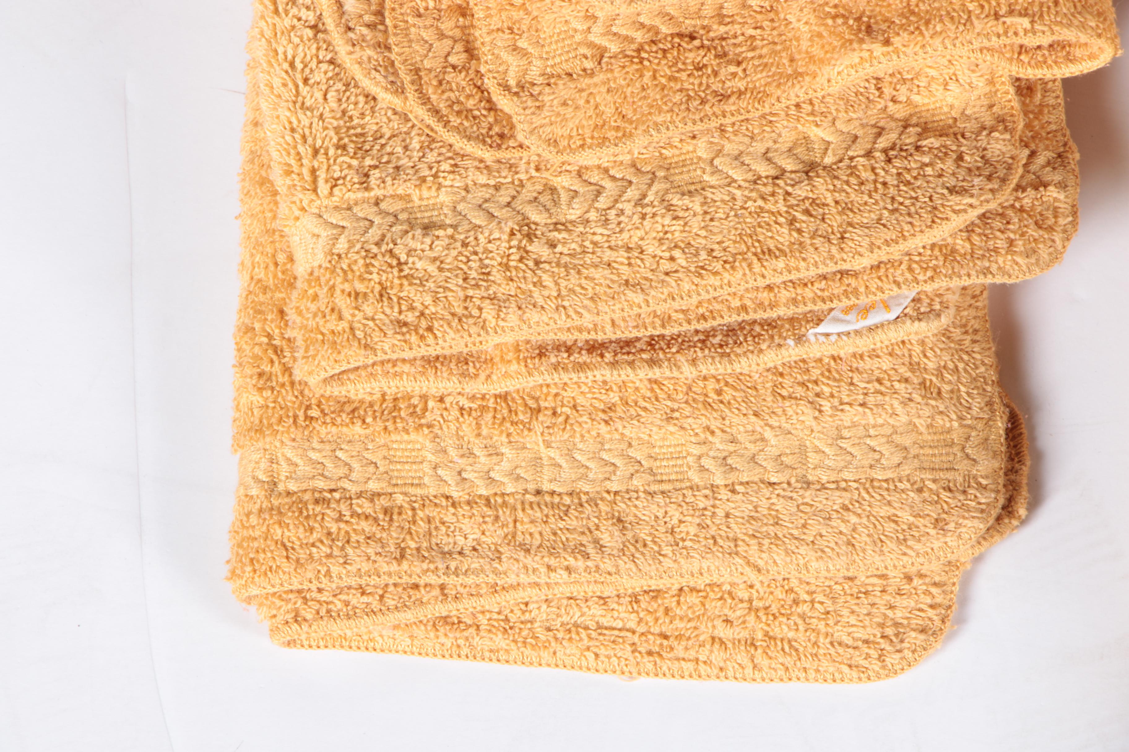 Gold Towels by Dundee