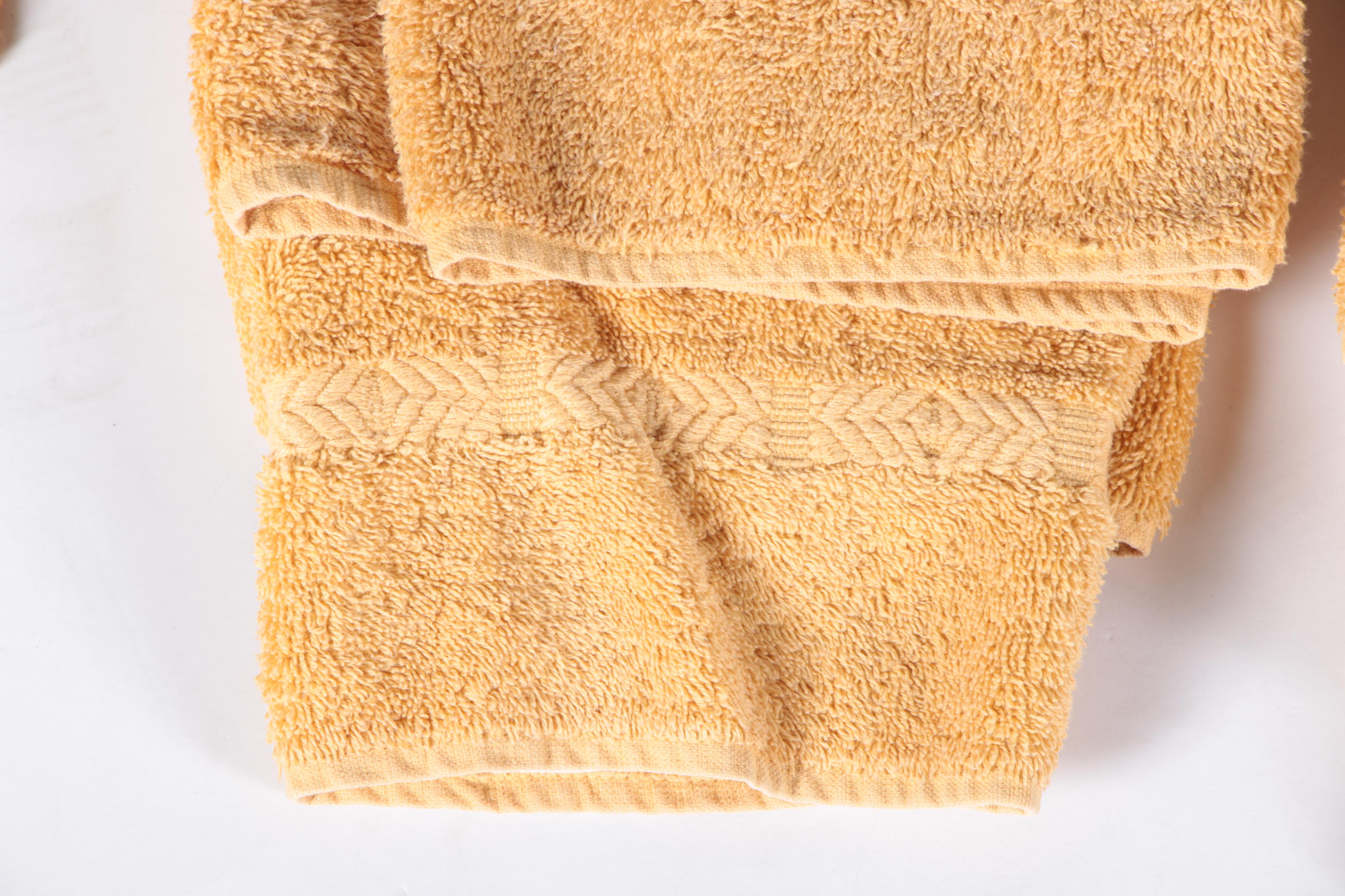Gold Towels by Dundee
