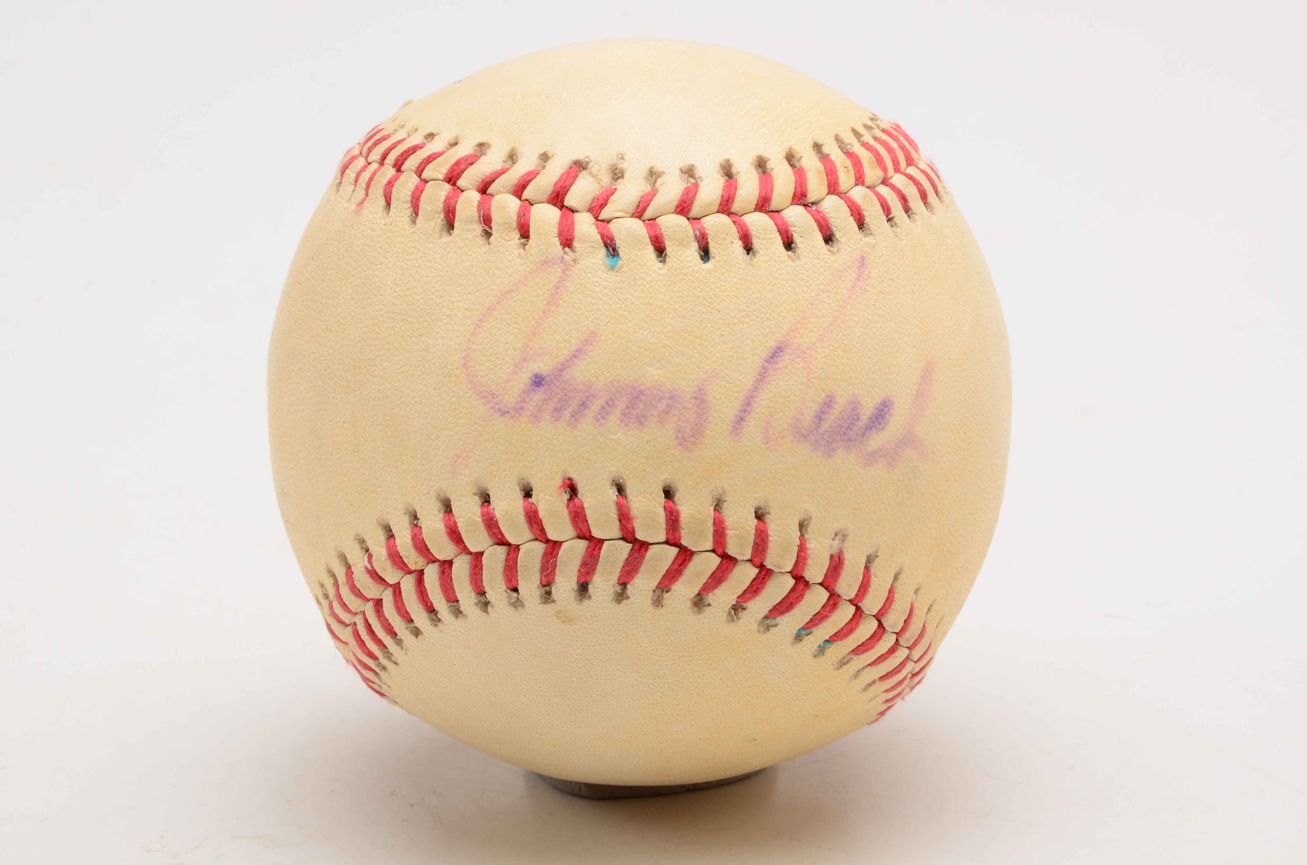 Hall Of Fame Reds Catcher Johnny Bench Signed Baseball and More