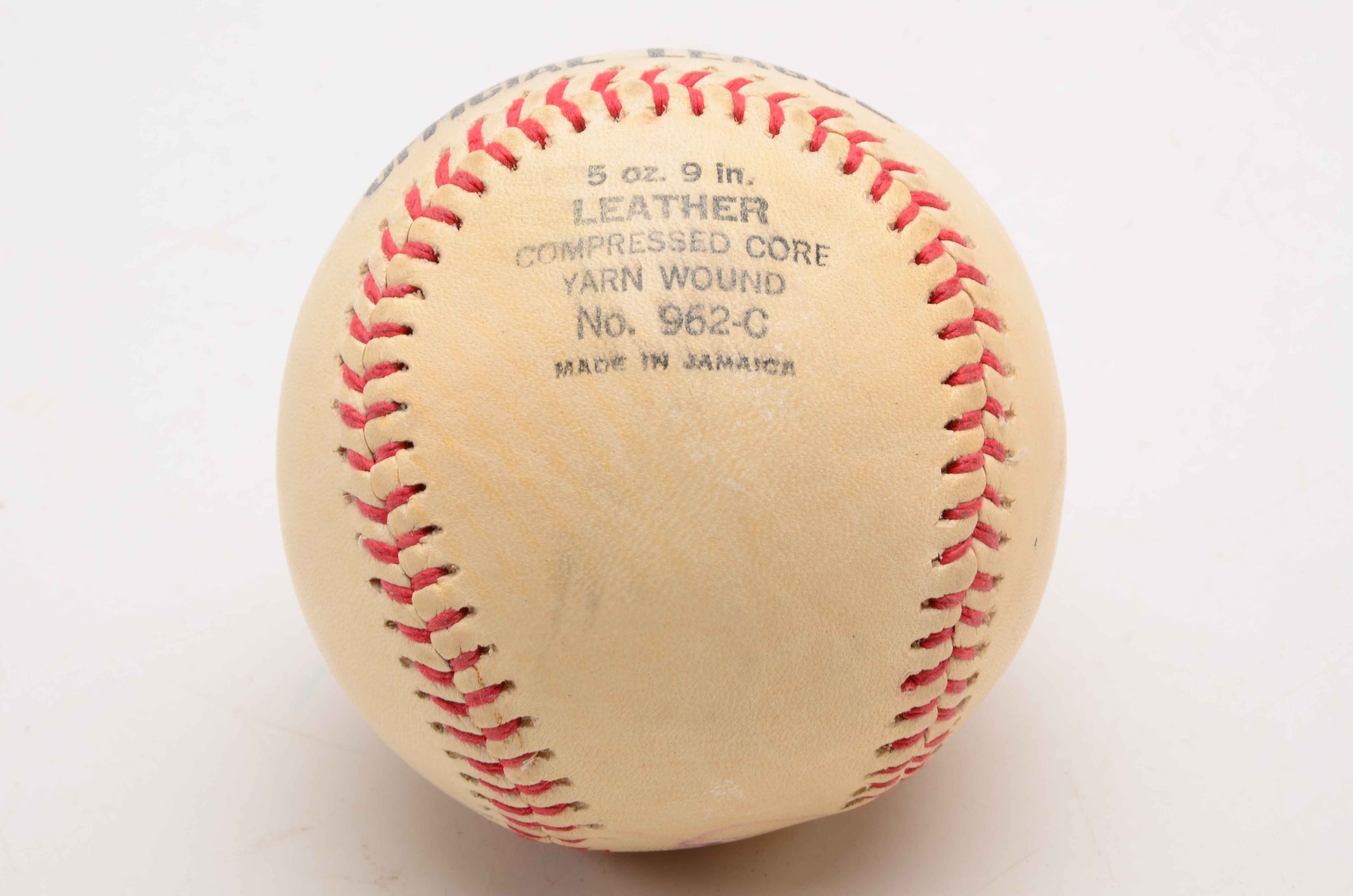 Hall Of Fame Reds Catcher Johnny Bench Signed Baseball and More