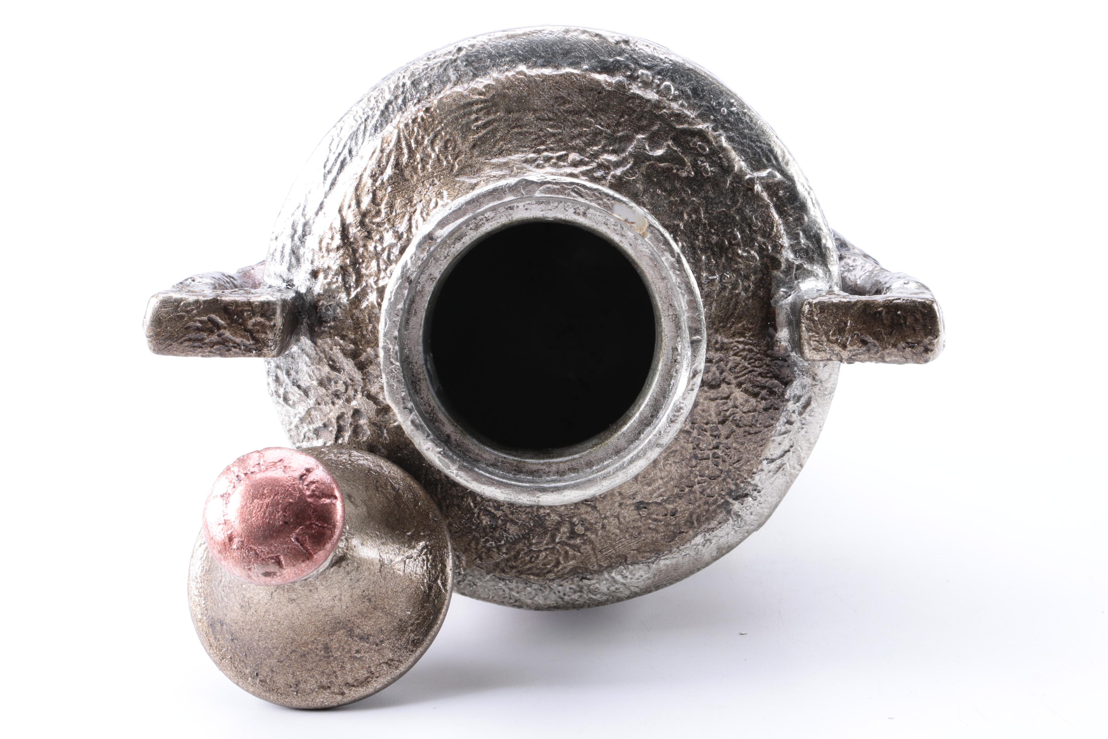 Assortment of Home Decor Pieces