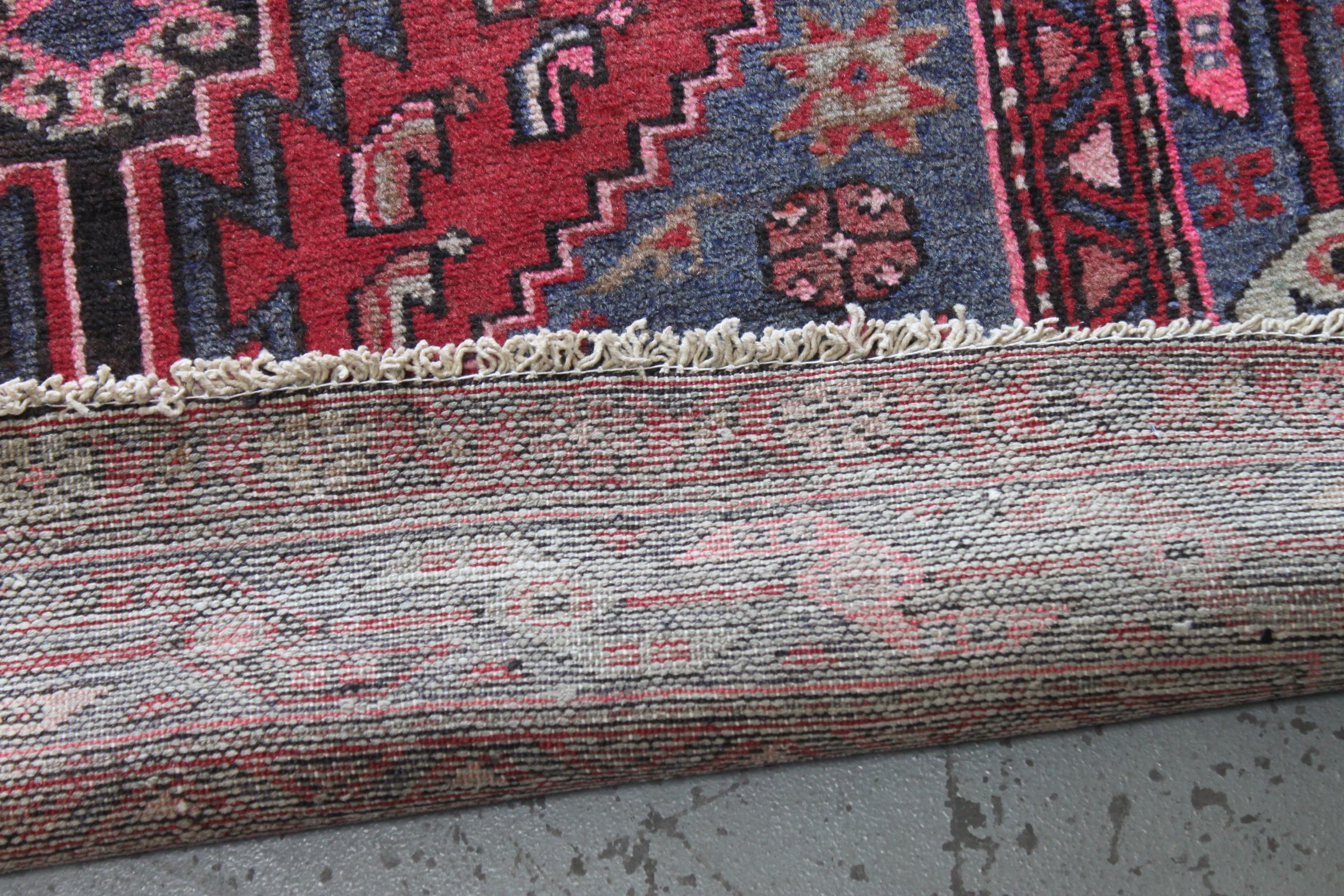 Hand-Knotted Persian Qashqai Area Rug