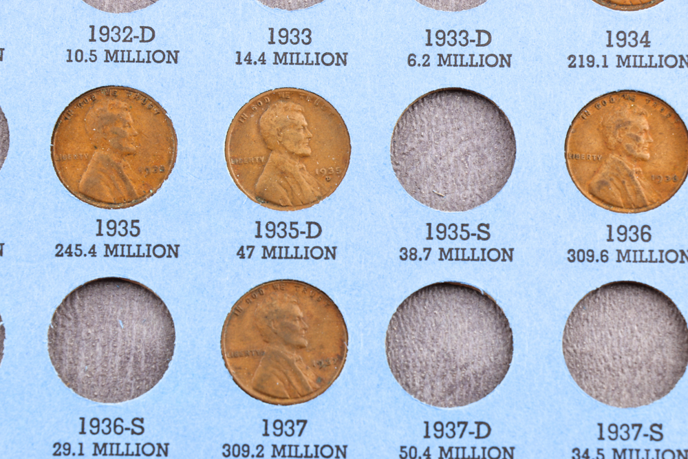 Two Whitman Binders of Lincoln Cents