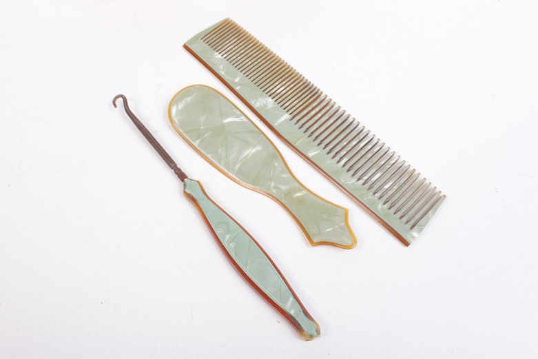 Pearled Aqwalite Vanity Set