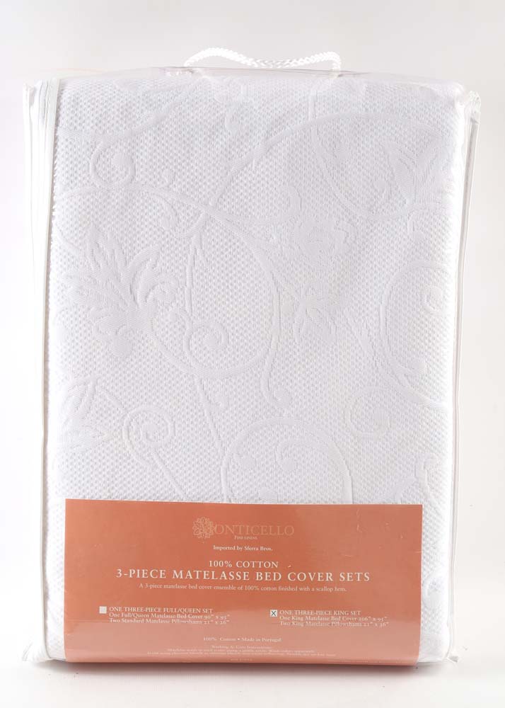 Sferra Bros. Matelasse and Egyptian Cotton King Bedding Set