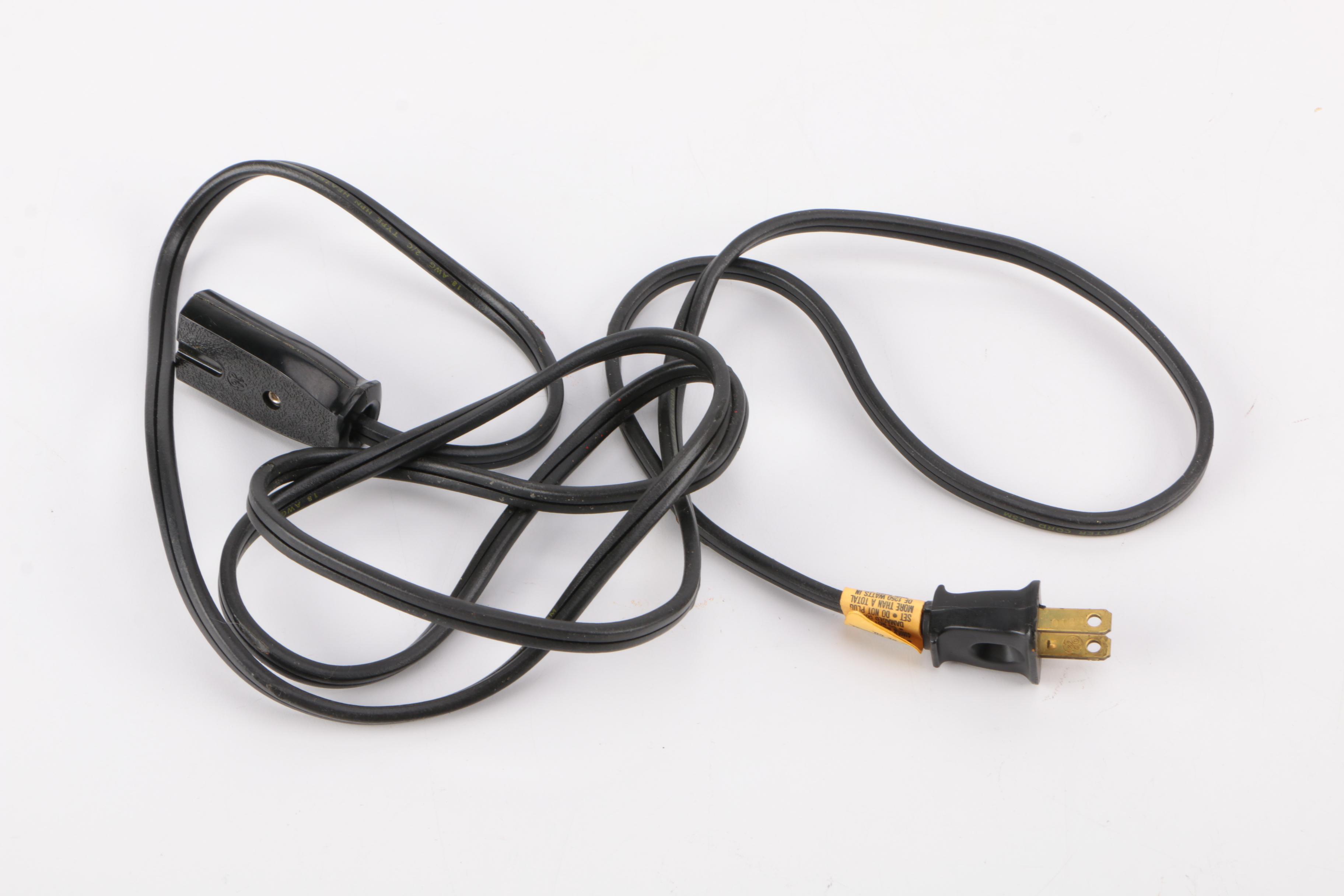 Vintage Two-Quart Electric Corn Popper