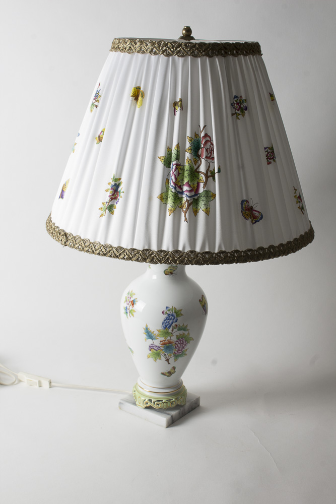 Herend "Queen Victoria" Porcelain Table Lamp