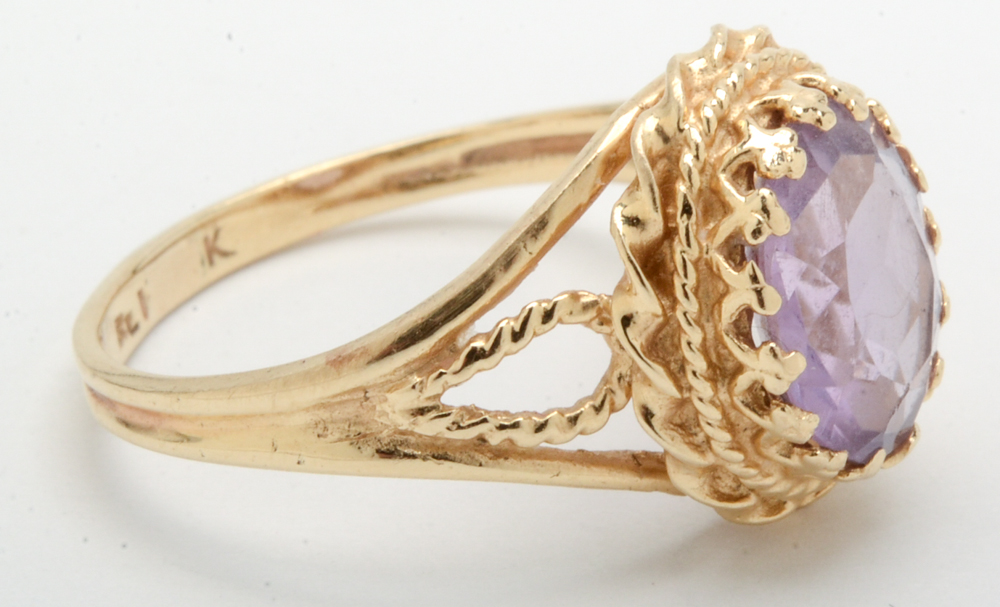 14K Yellow Gold Amethyst Ring