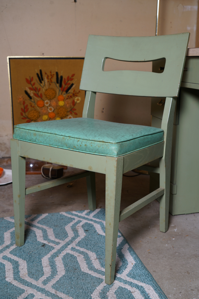 Mid Century Modern "Distinctive Furniture" Green Desk & Chair by Stanley