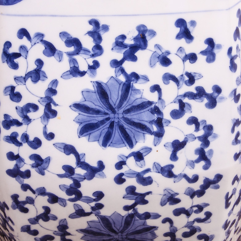 Vintage Porcelain Blue and White Stand