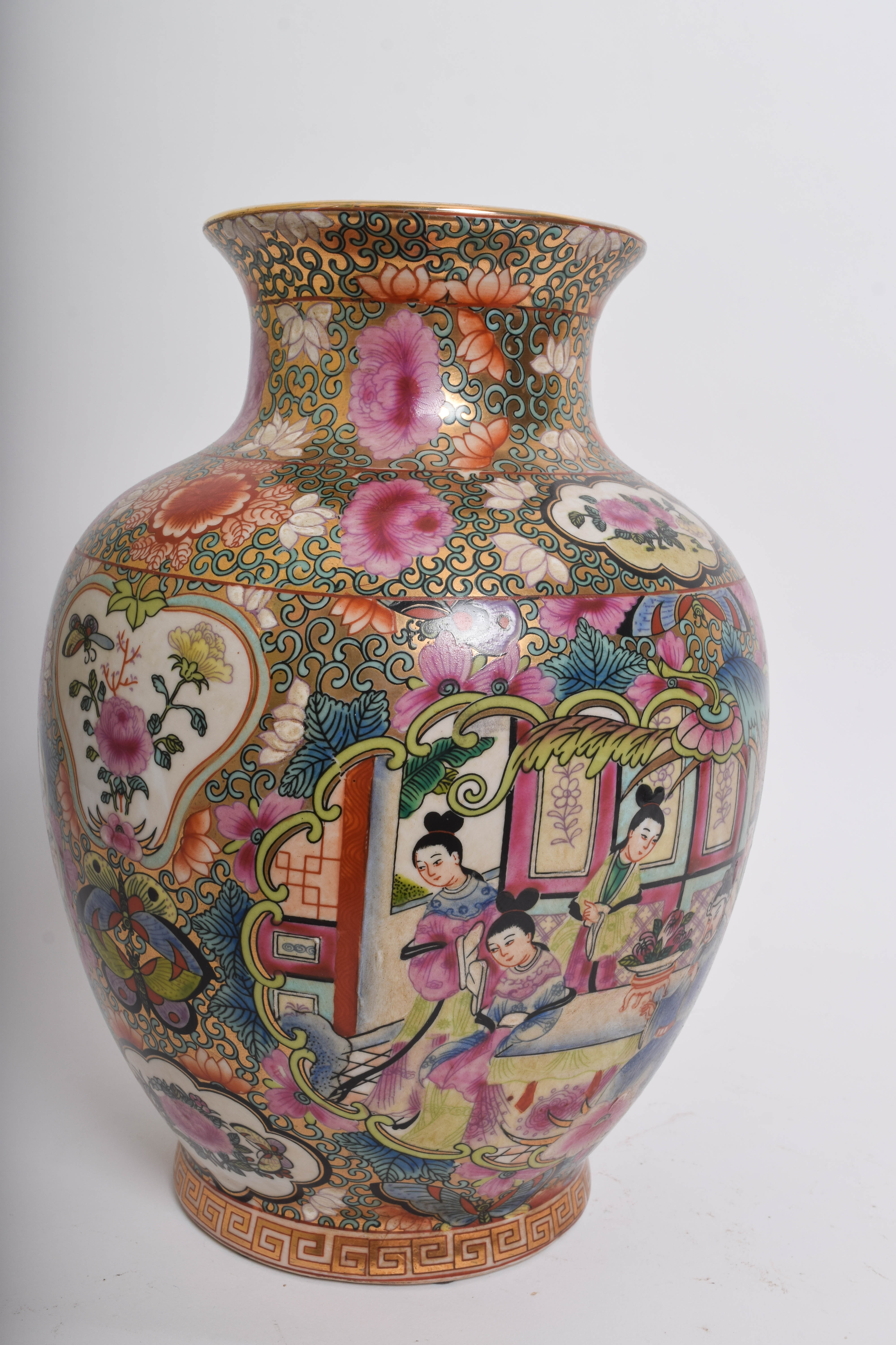 Pair of Vintage Chinese Decorative Items