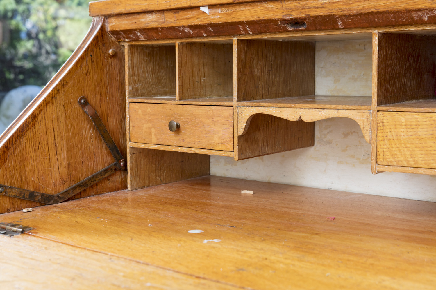 Vintage to Antique Oak Ladies Writing Desk