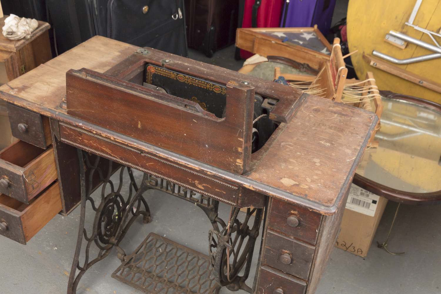 Antique Singer Treadle Sewing Machine