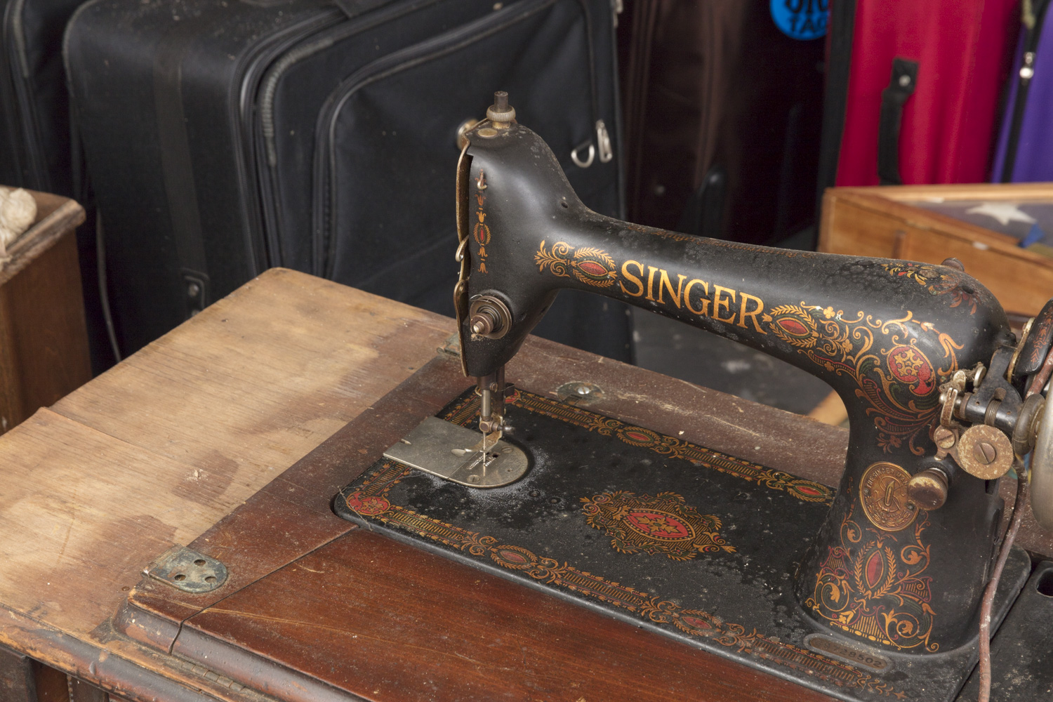 Antique Singer Treadle Sewing Machine