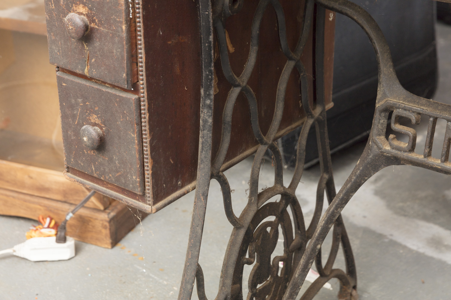 Antique Singer Treadle Sewing Machine