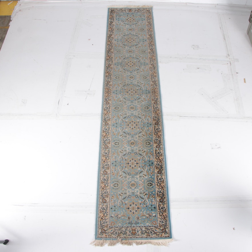 Power-Loomed Persian-Style Carpet Runner