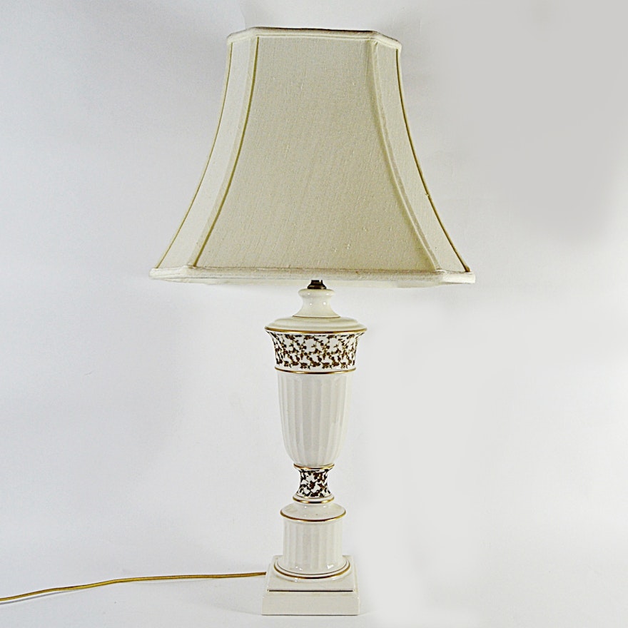 Classical White Porcelain Table Lamp