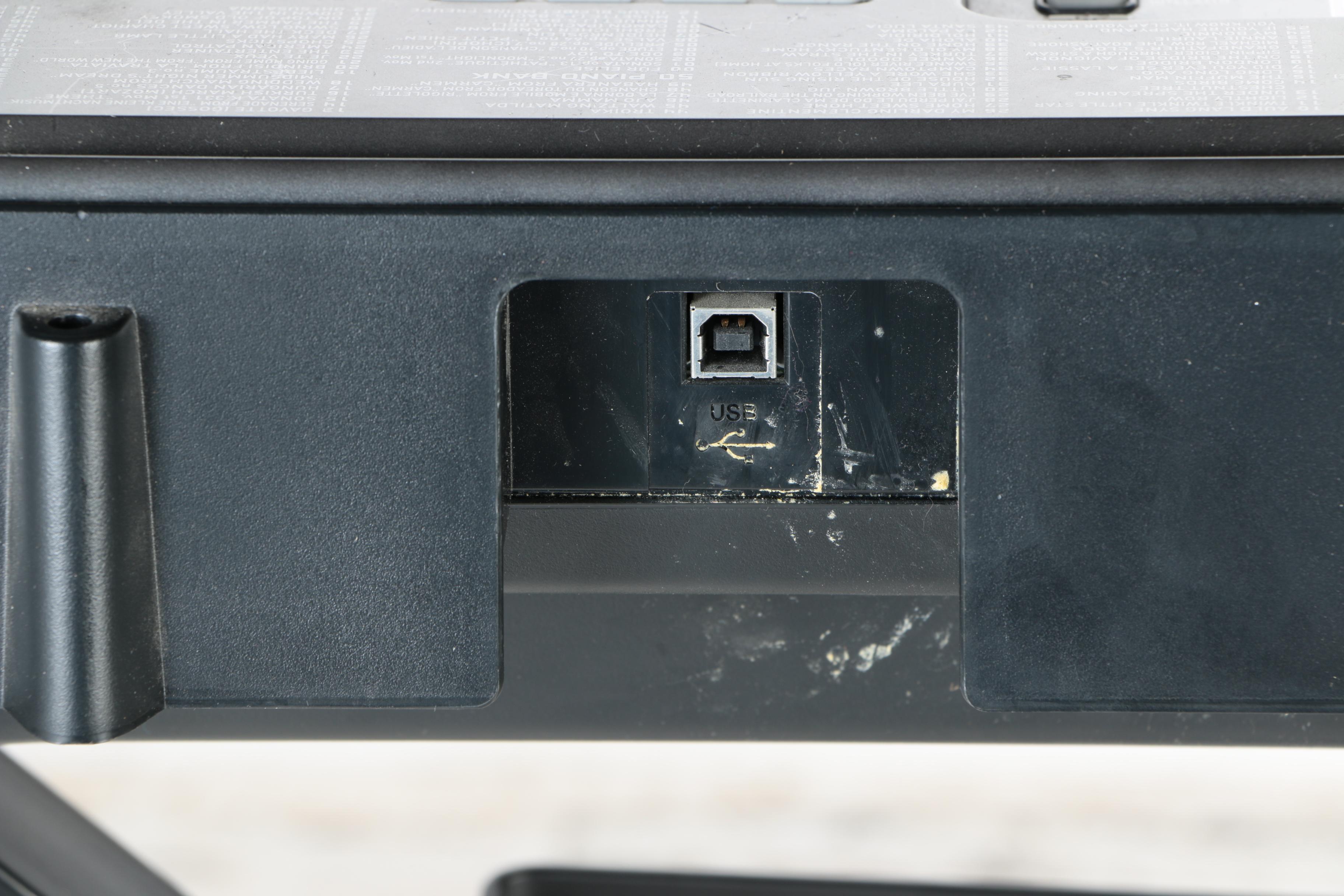 Casio Portable Electronic Keyboard and Stand