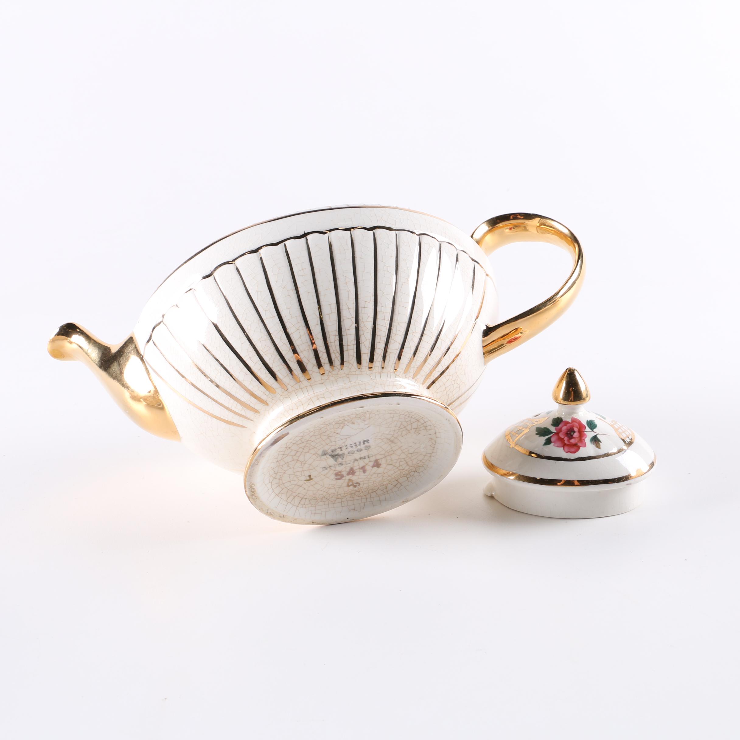 Porcelain Tableware Grouping.