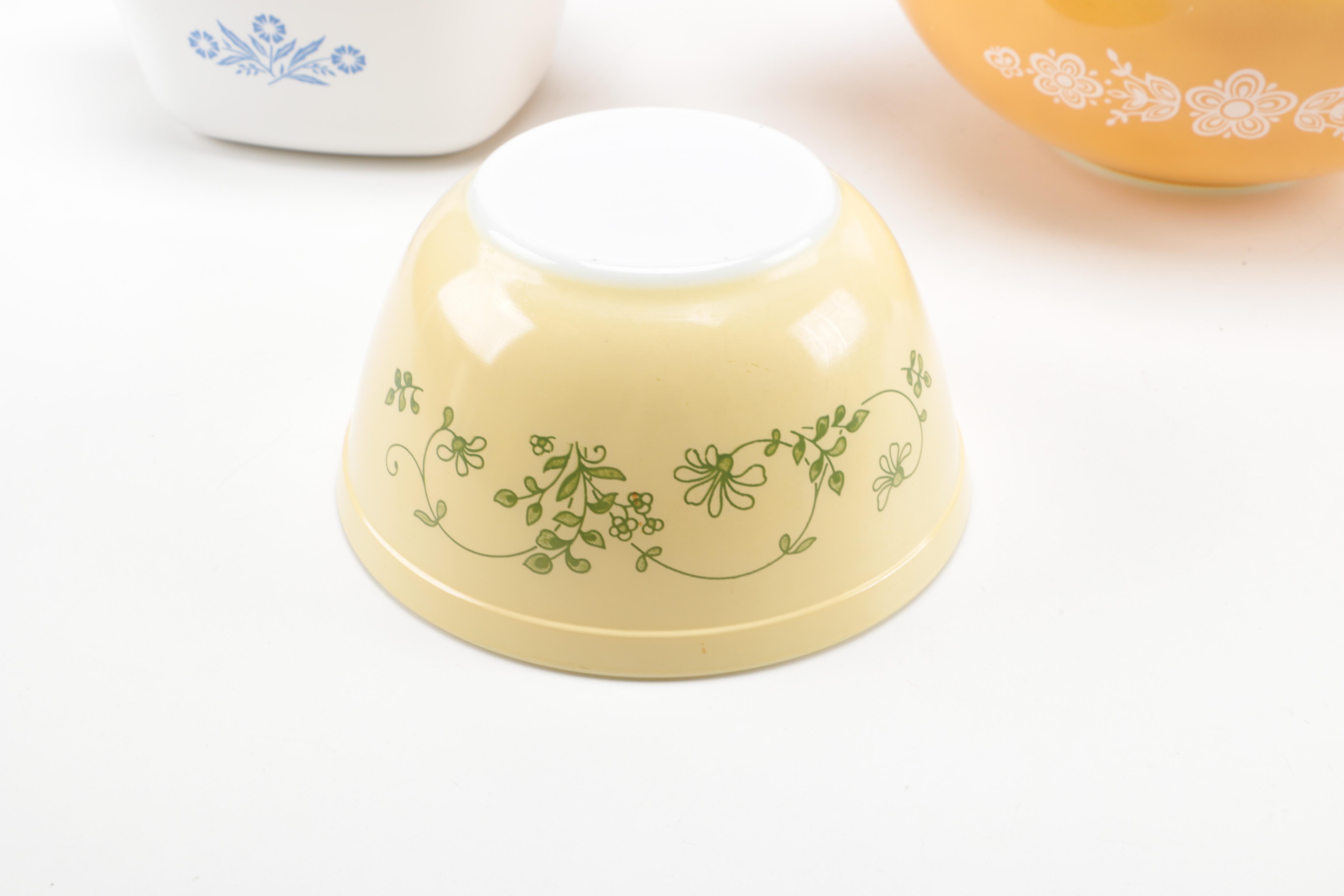 Pyrex and Corningware Bowls