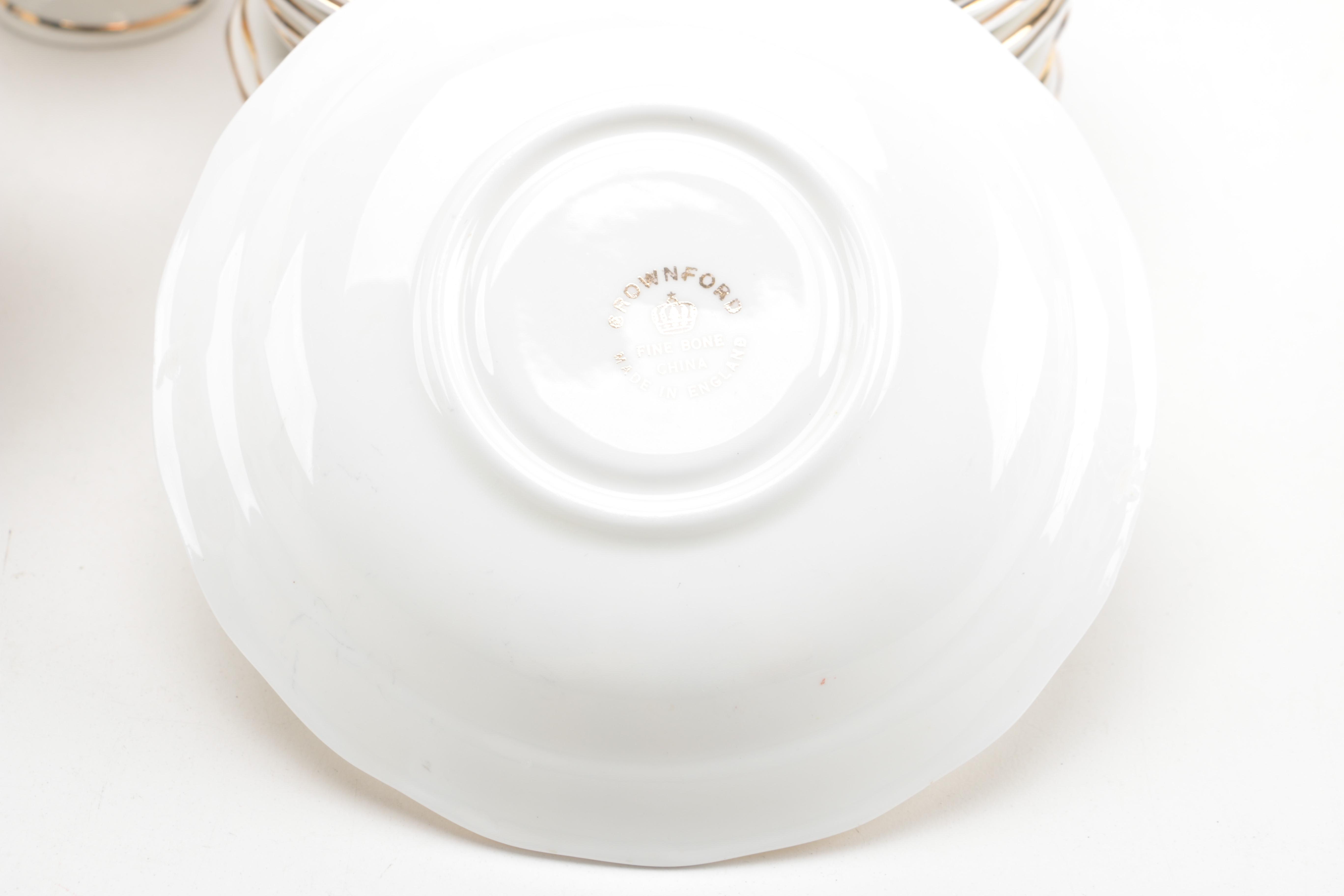 Crownford Porcelain Teacup and Saucer Set