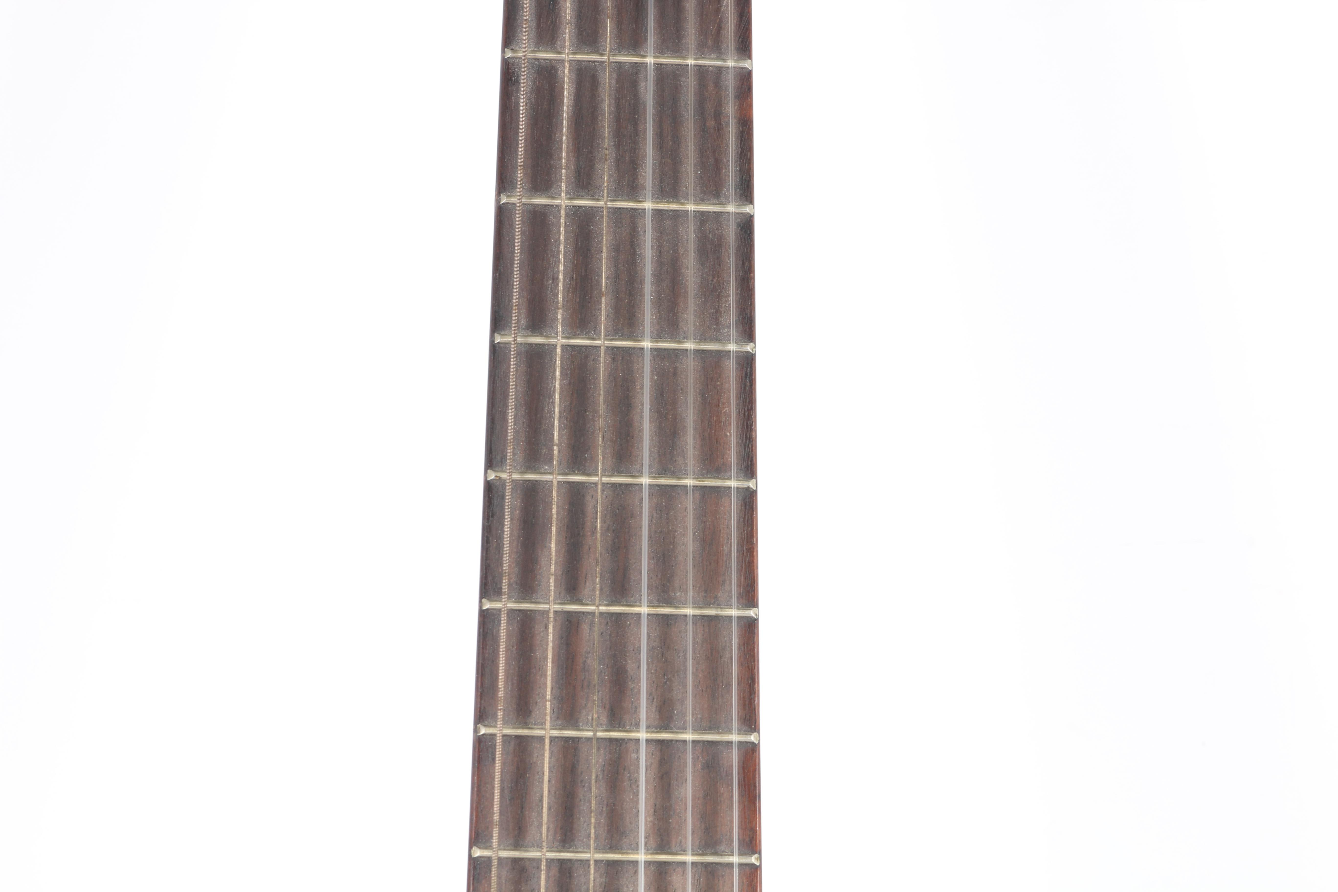 Yamaha C-40 Classical Style Acoustic Guitar