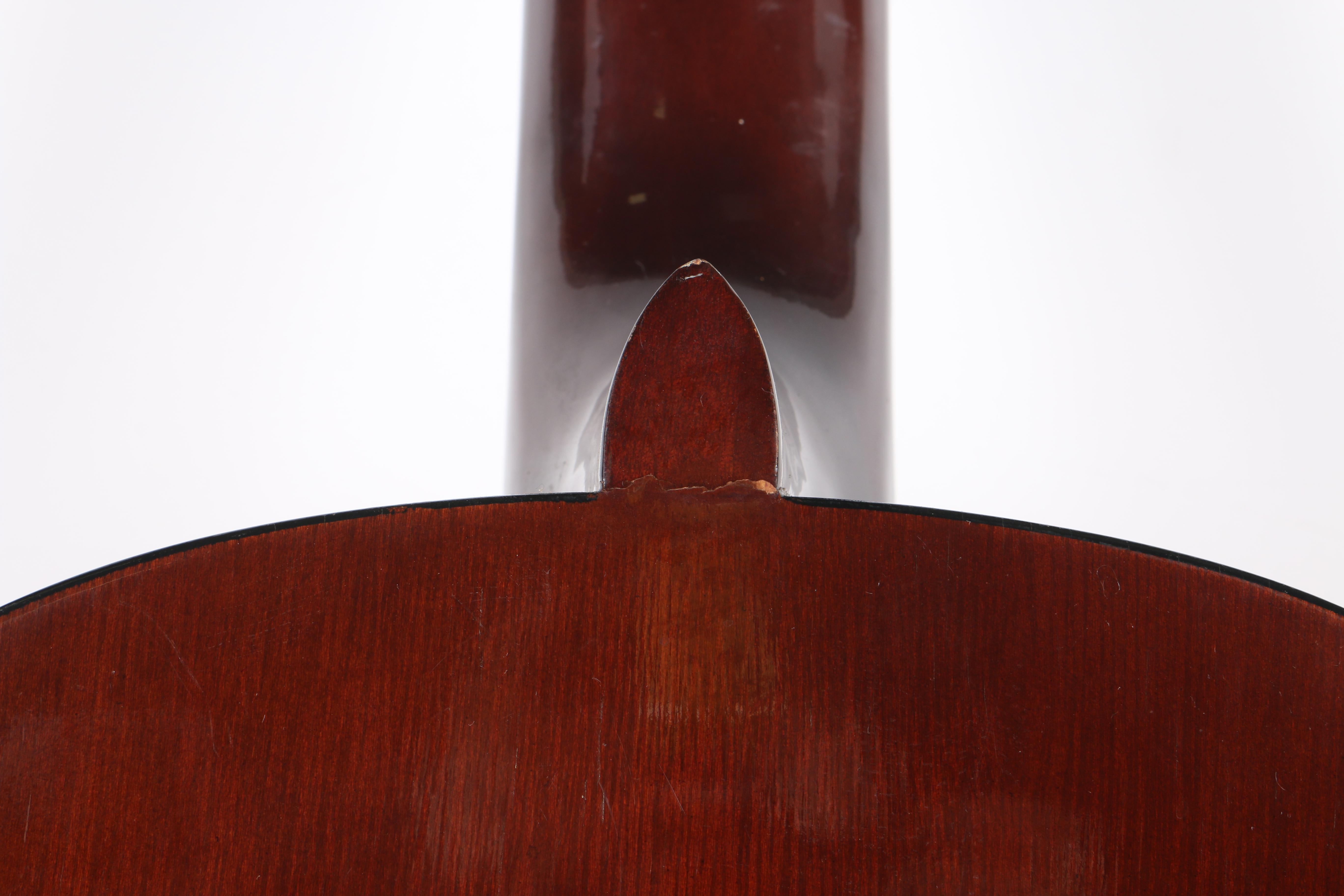 Yamaha C-40 Classical Style Acoustic Guitar