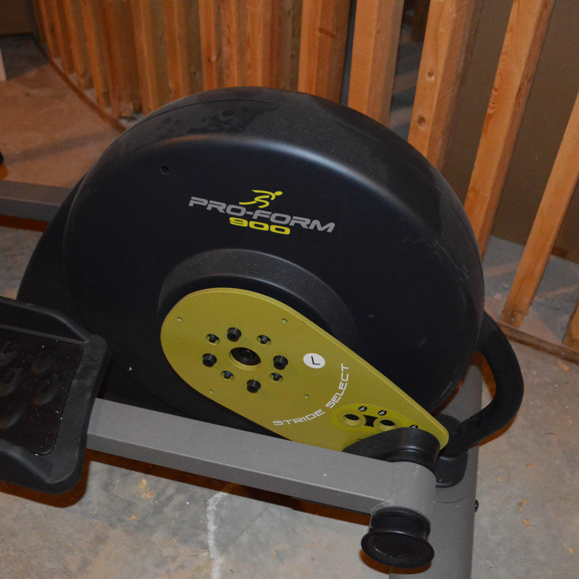 Pro-Form 900 Elliptical Trainer