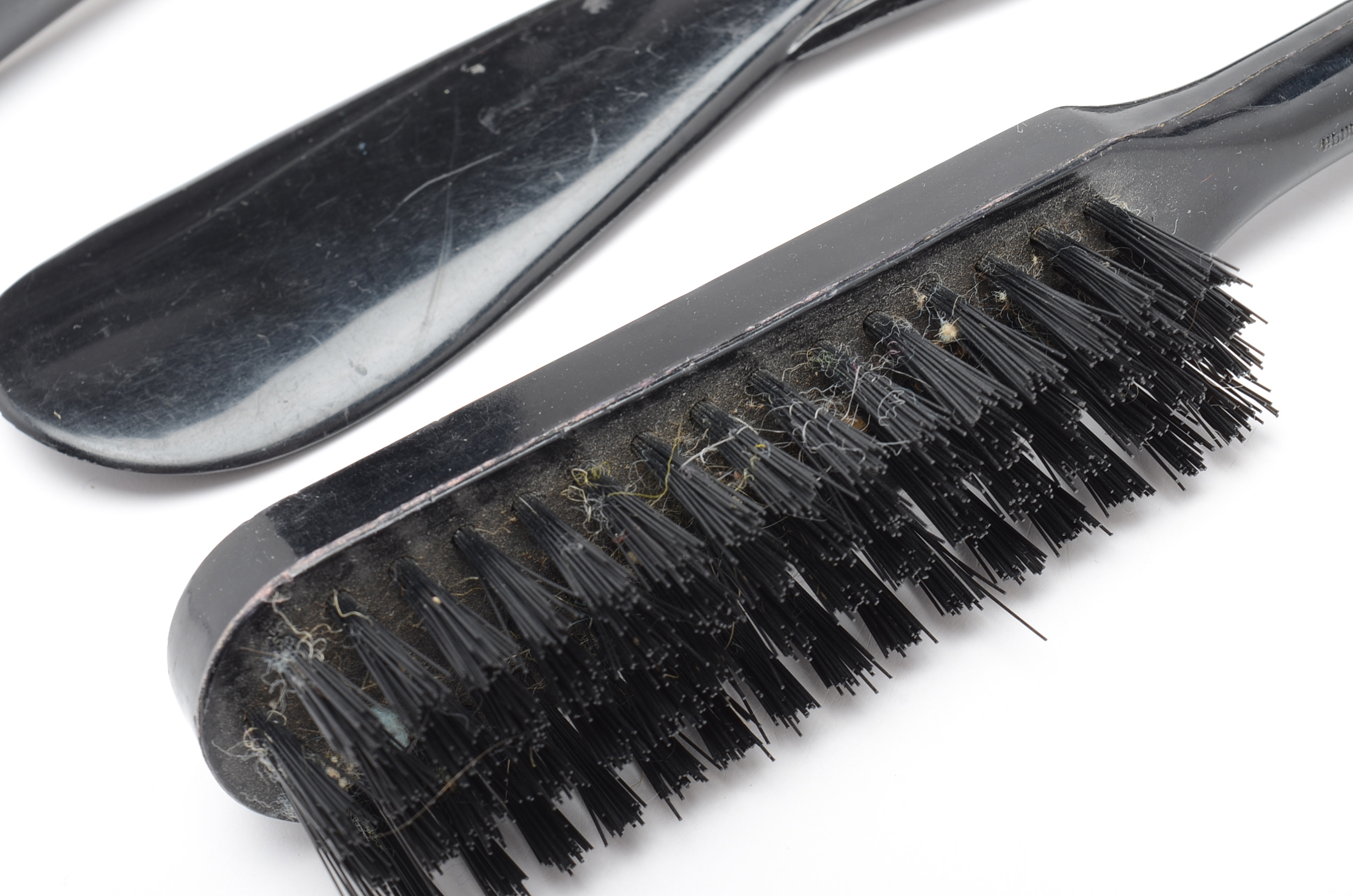 Vintage Shoe Horns and Clothing Brush