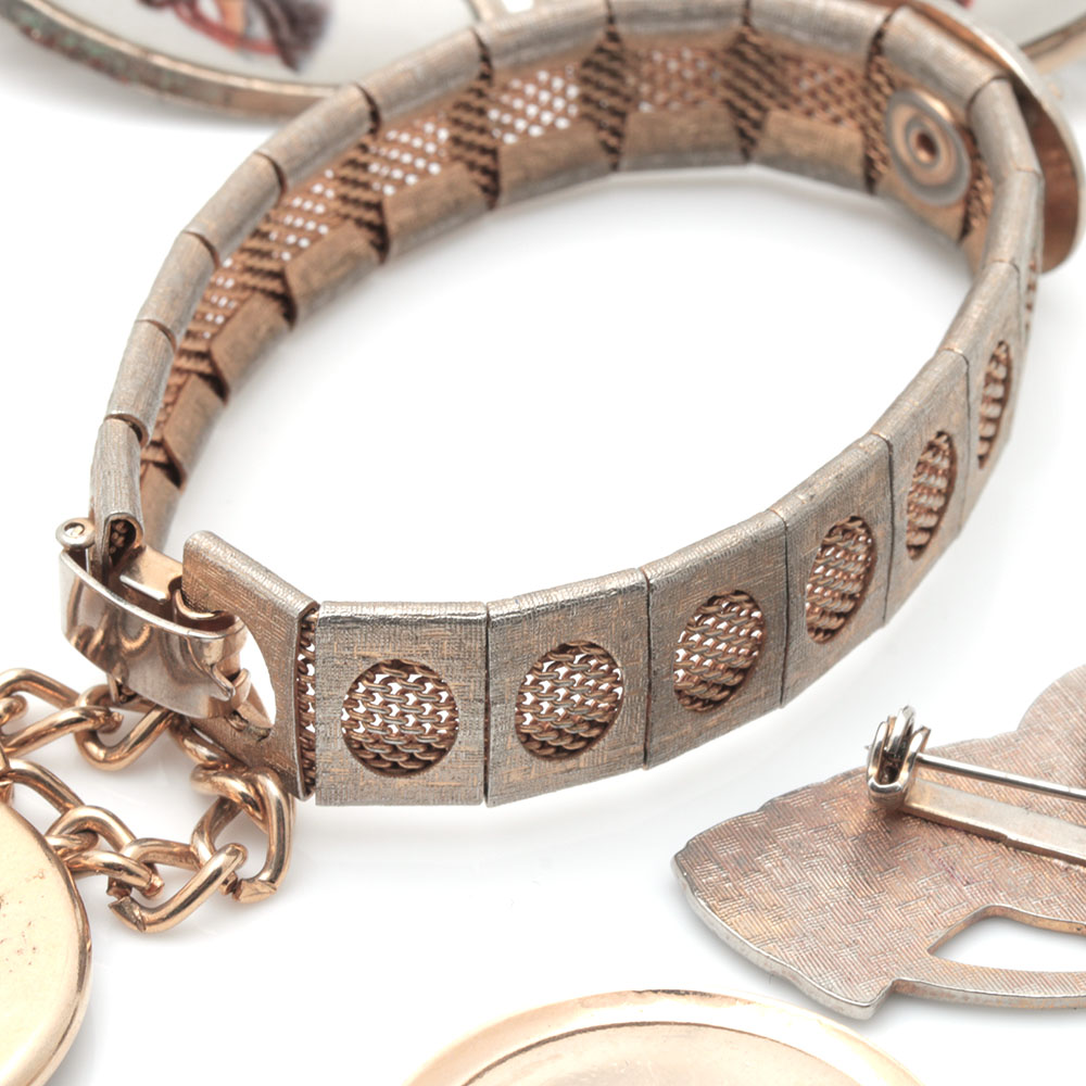 Assorted Horse Themed Jewelry