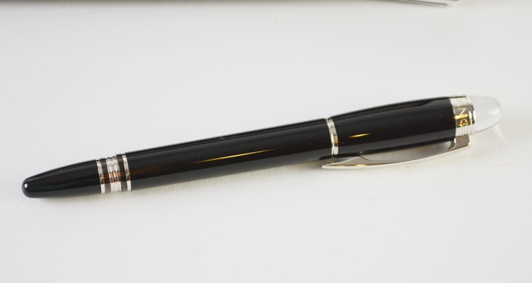 Mont Blanc "StarWalker" 14K White Gold Resin Fountain Pen