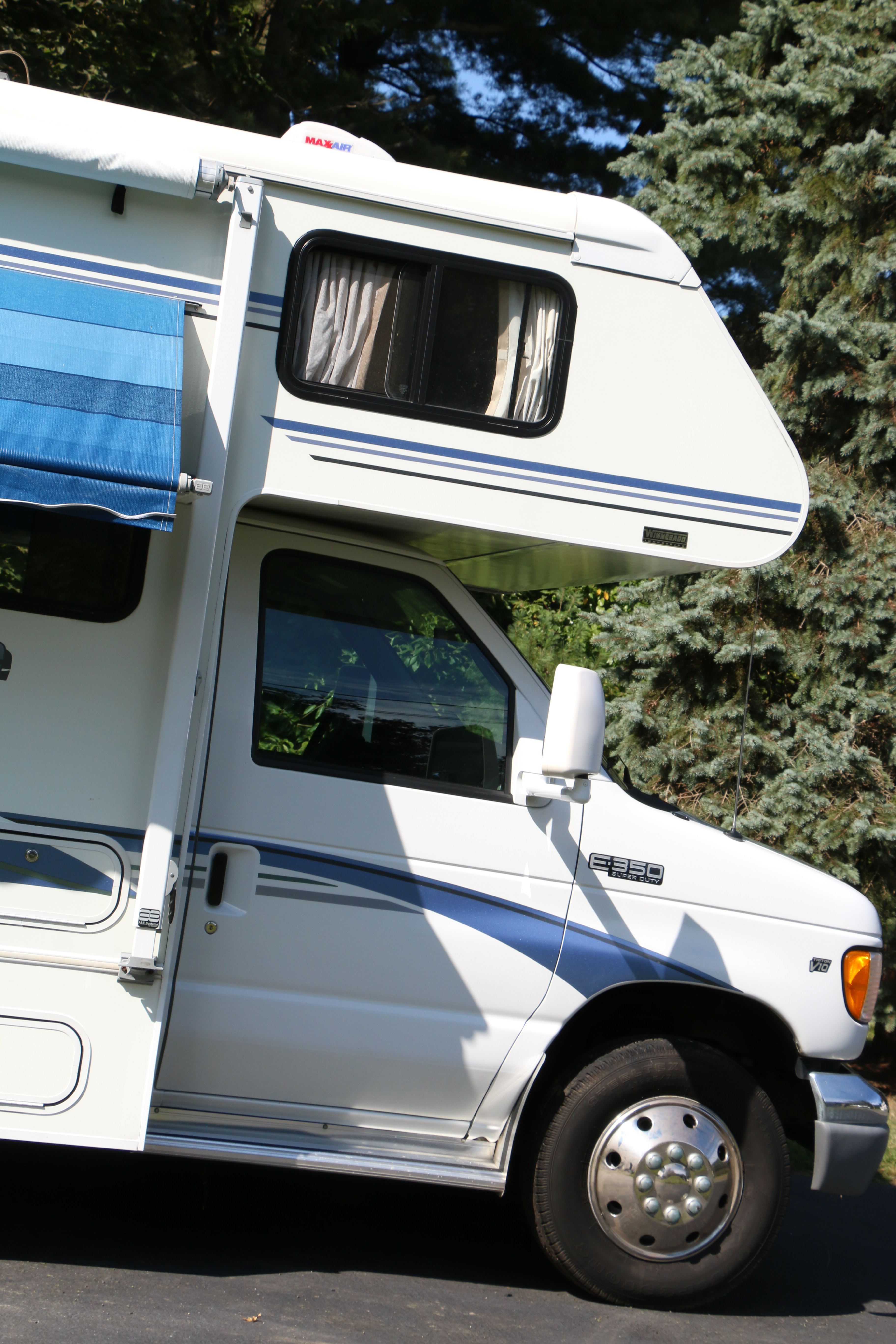 2002 Winnebago Minnie Winnie Ford E350 RV