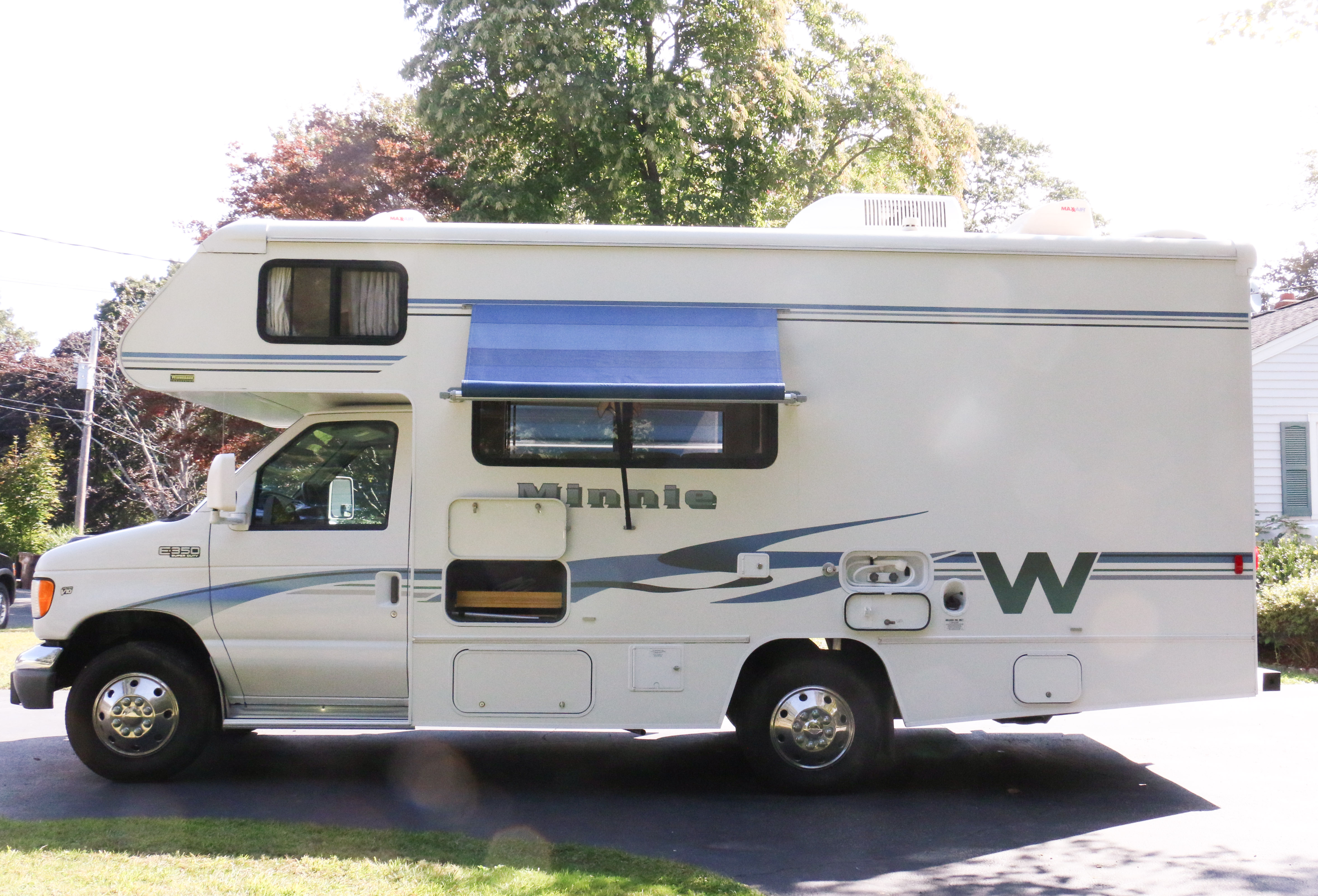 2002 Winnebago Minnie Winnie Ford E350 RV