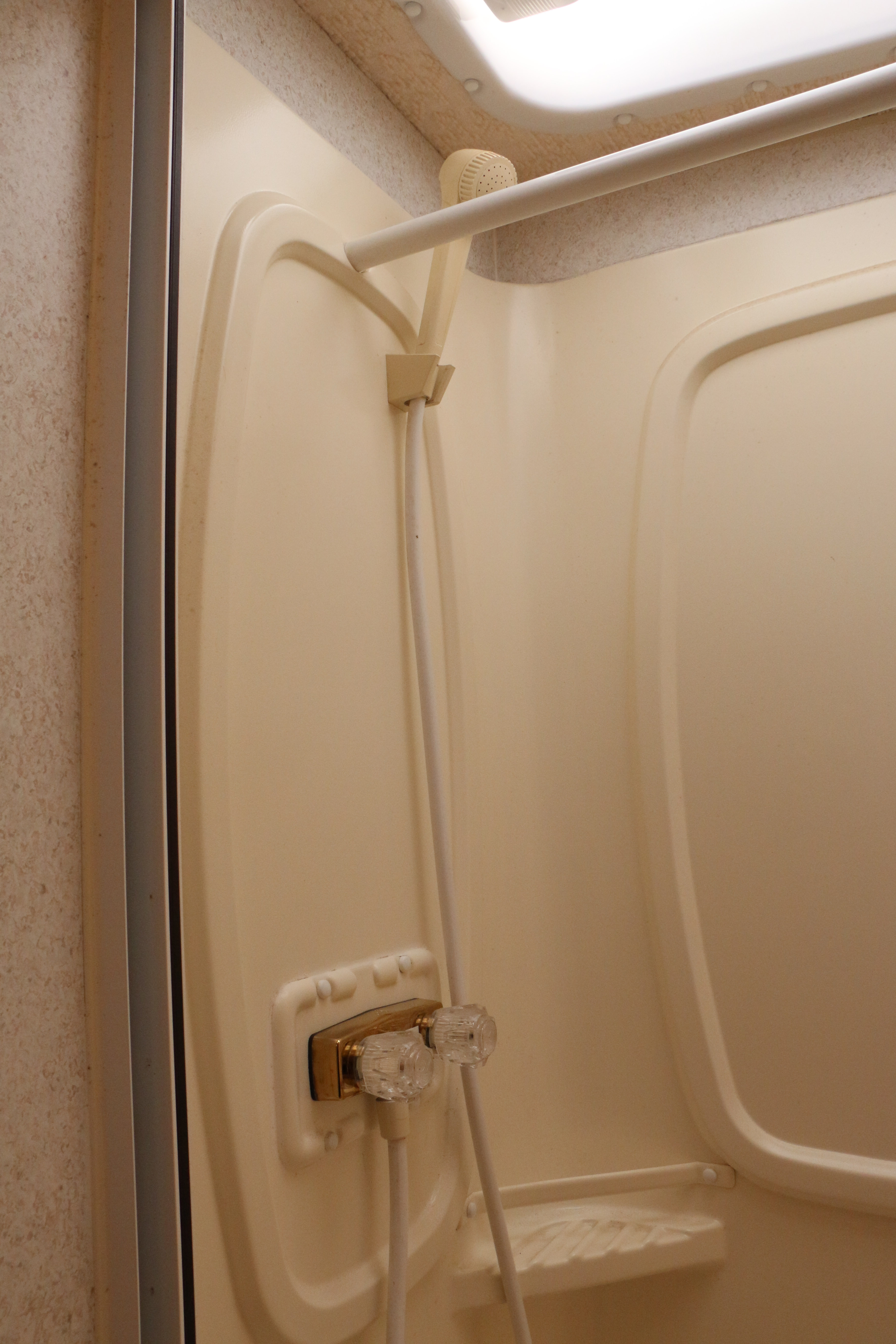 2002 Winnebago Minnie Winnie Ford E350 RV