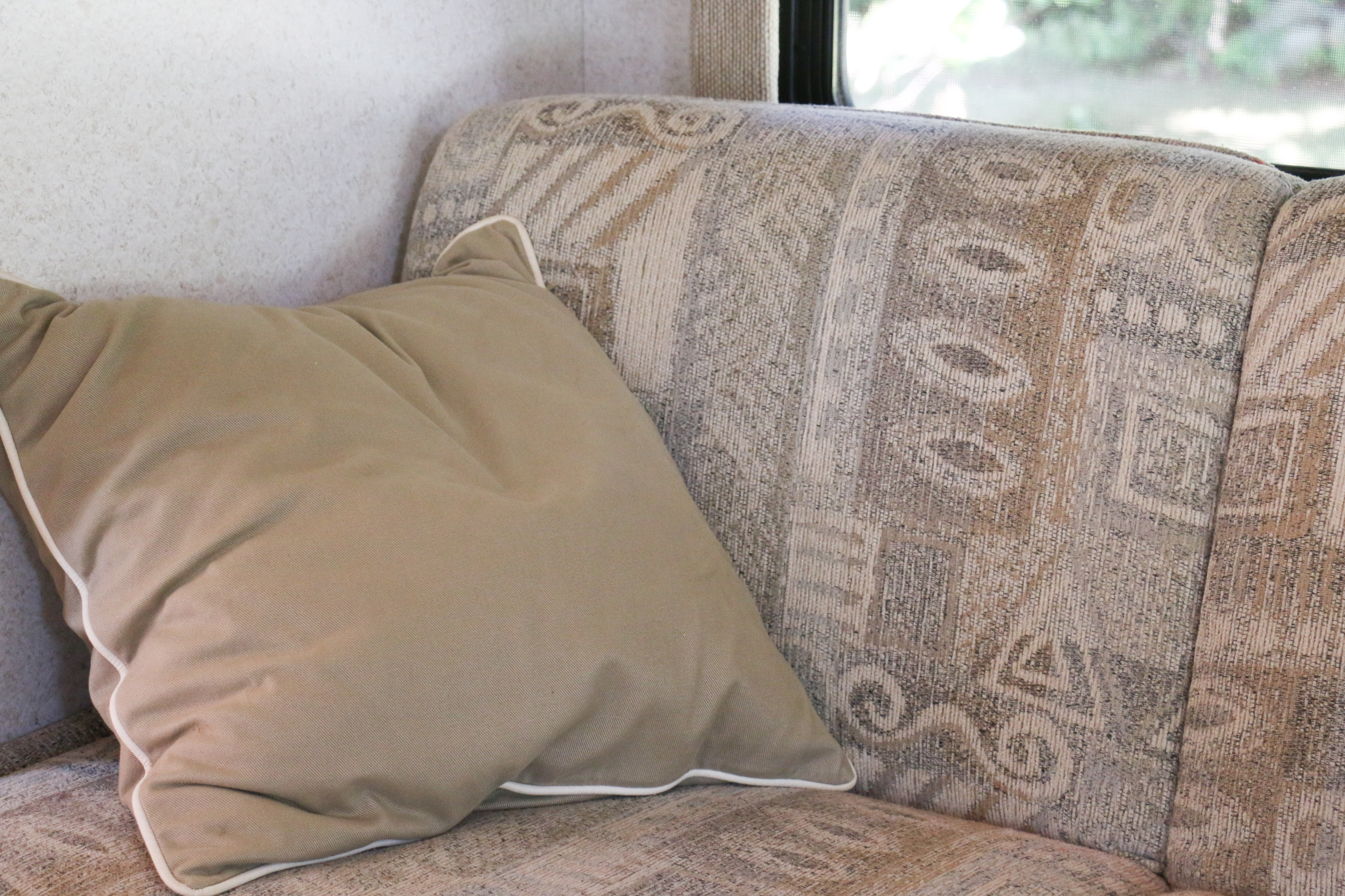 2002 Winnebago Minnie Winnie Ford E350 RV