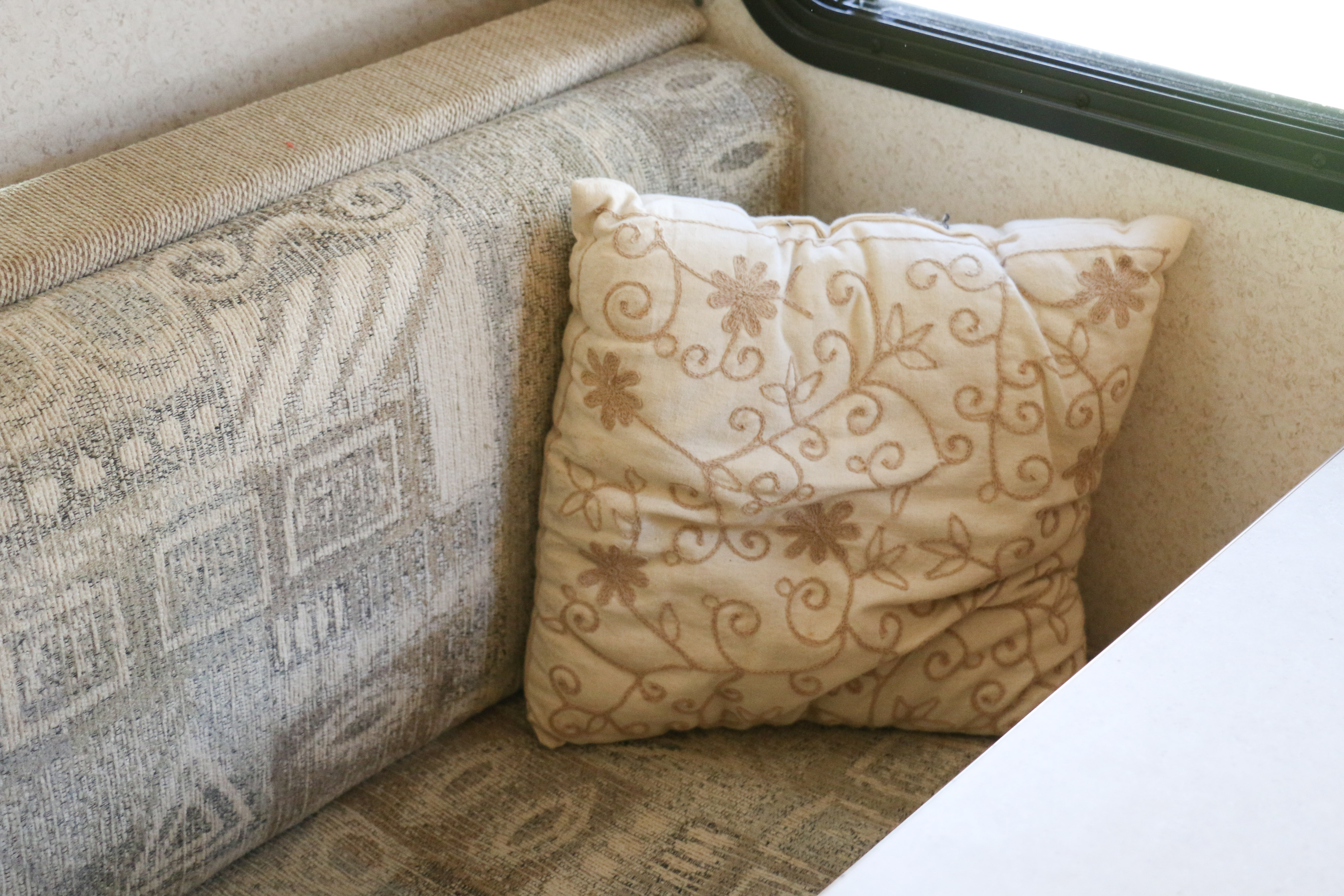 2002 Winnebago Minnie Winnie Ford E350 RV