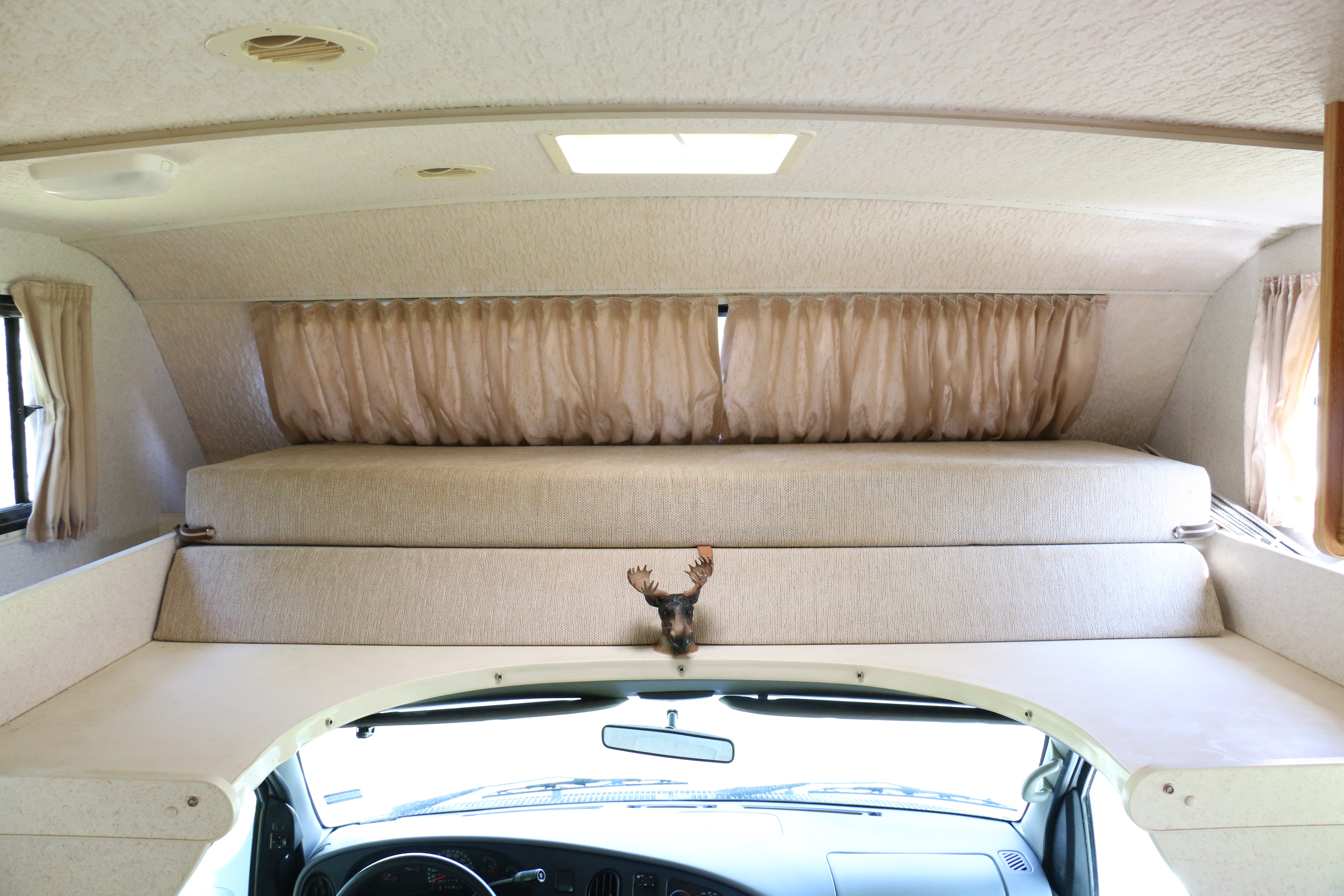 2002 Winnebago Minnie Winnie Ford E350 RV