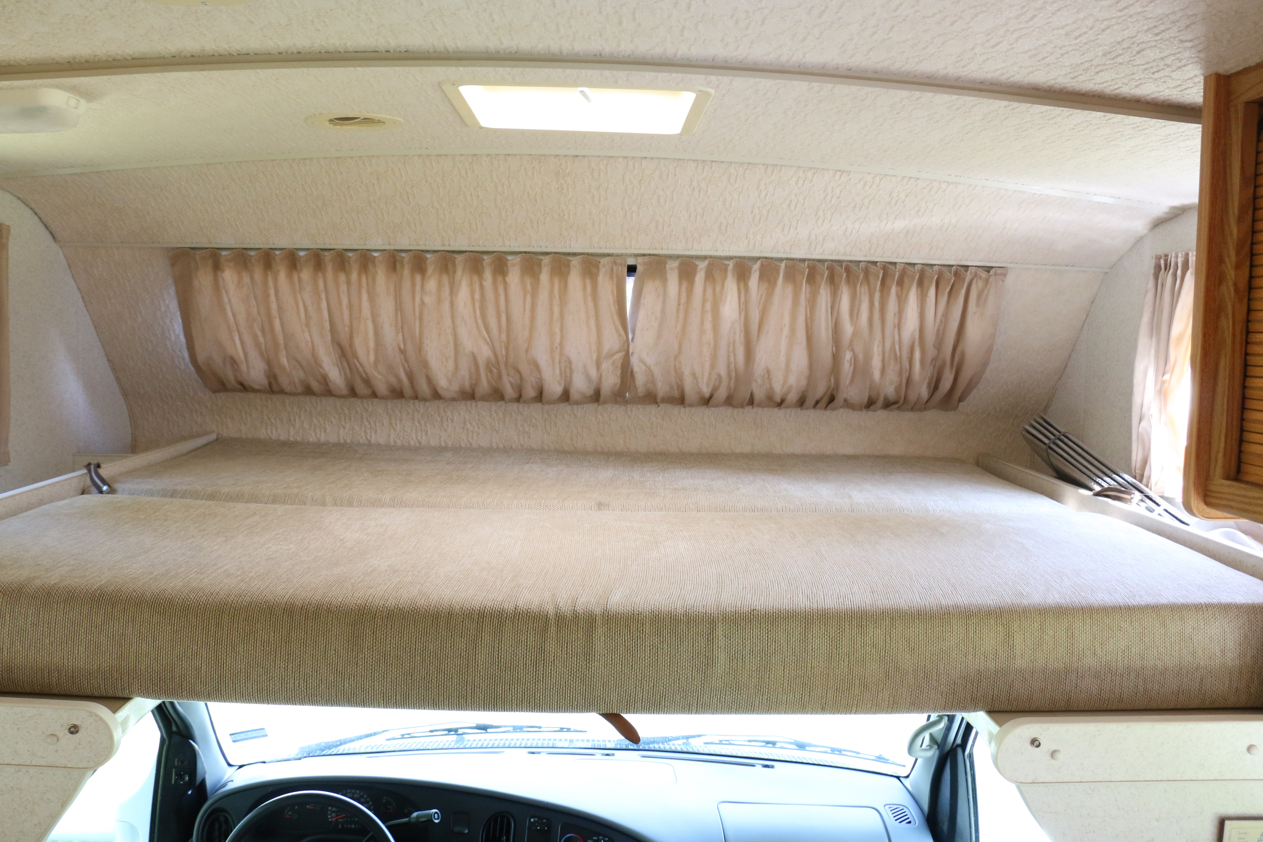 2002 Winnebago Minnie Winnie Ford E350 RV