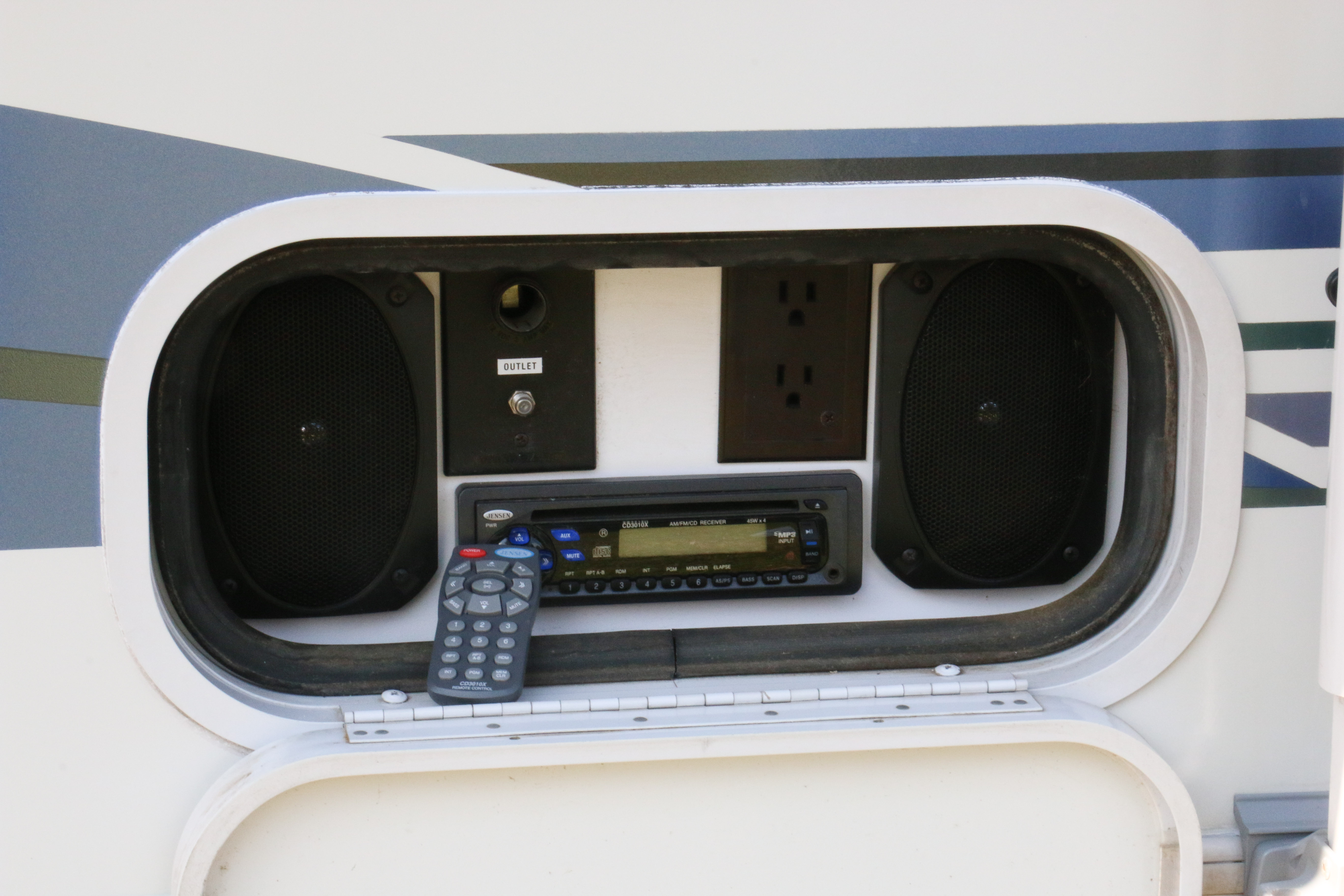 2002 Winnebago Minnie Winnie Ford E350 RV