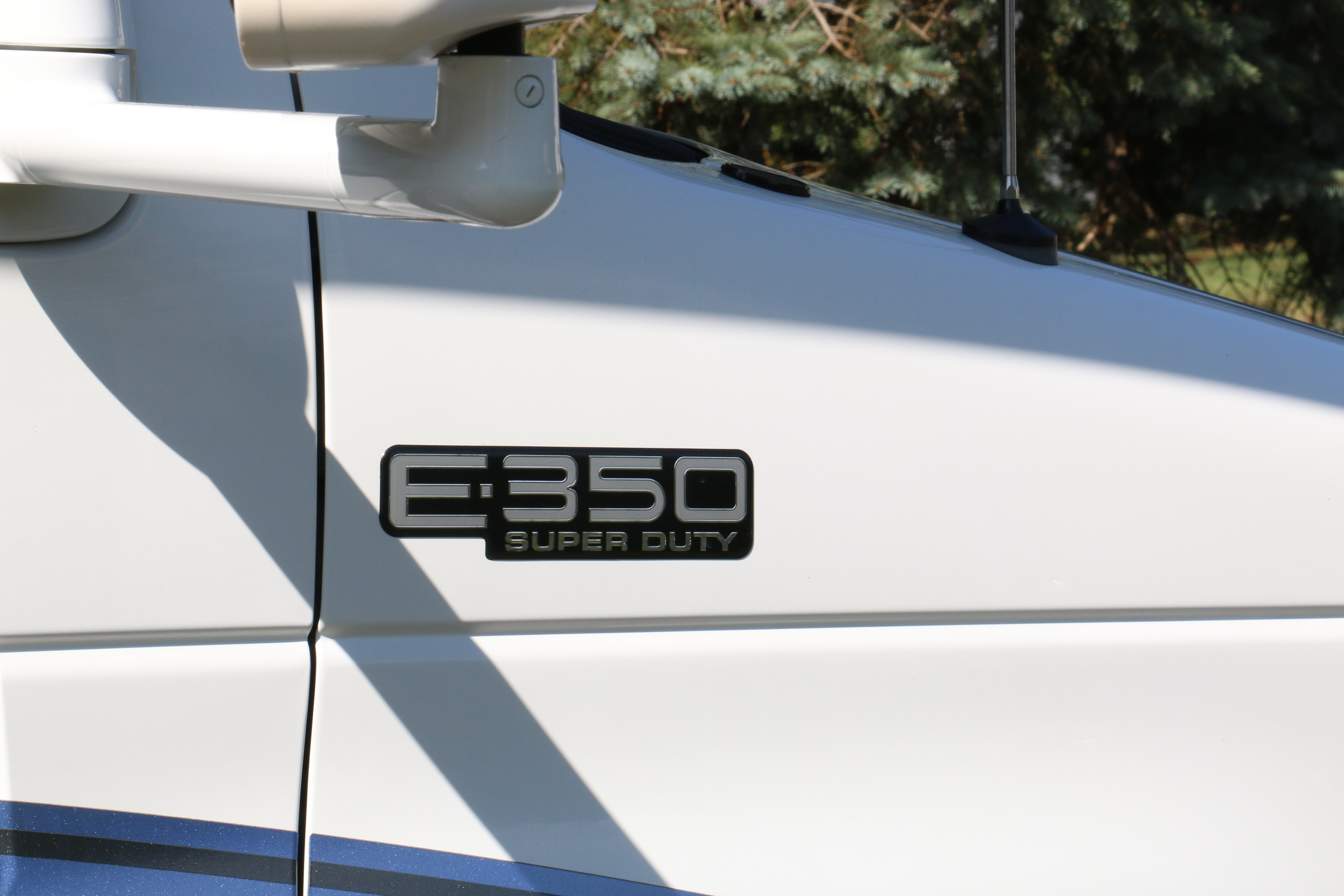 2002 Winnebago Minnie Winnie Ford E350 RV