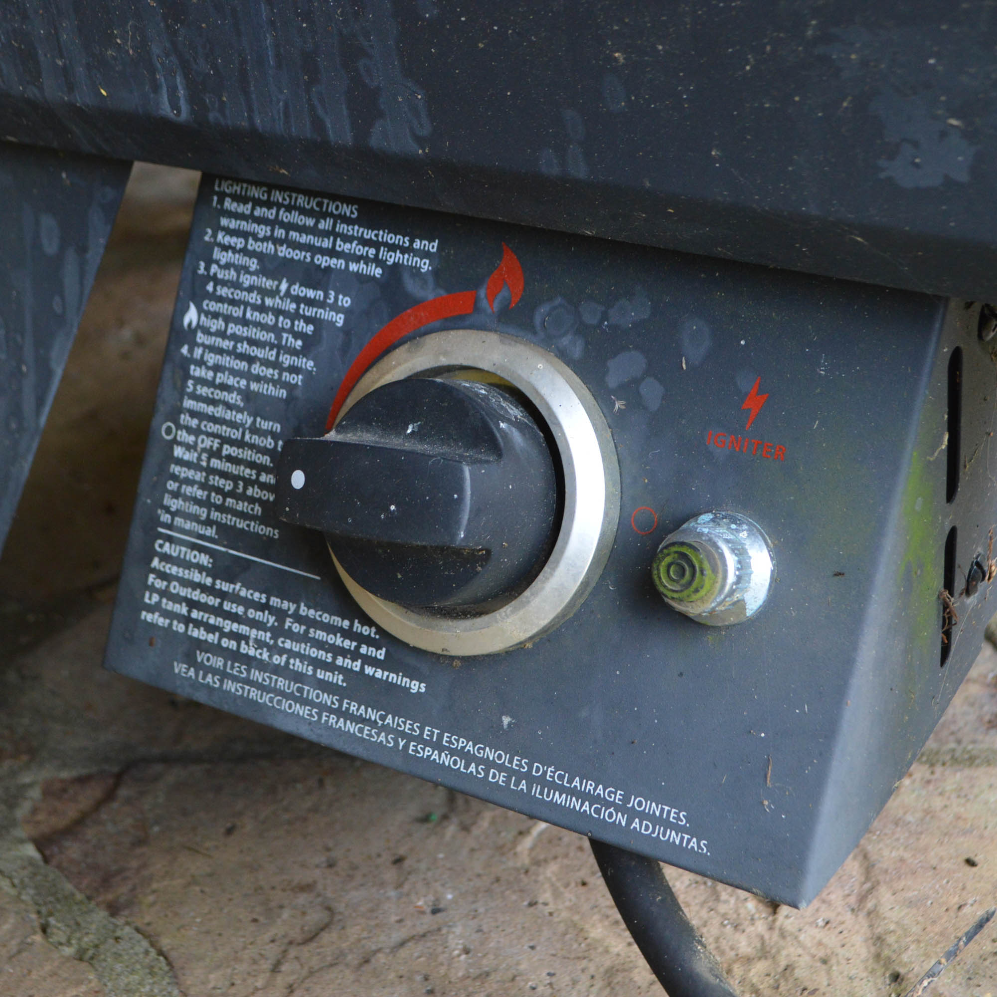 Weber Master Forge Vertical Gas Smoker