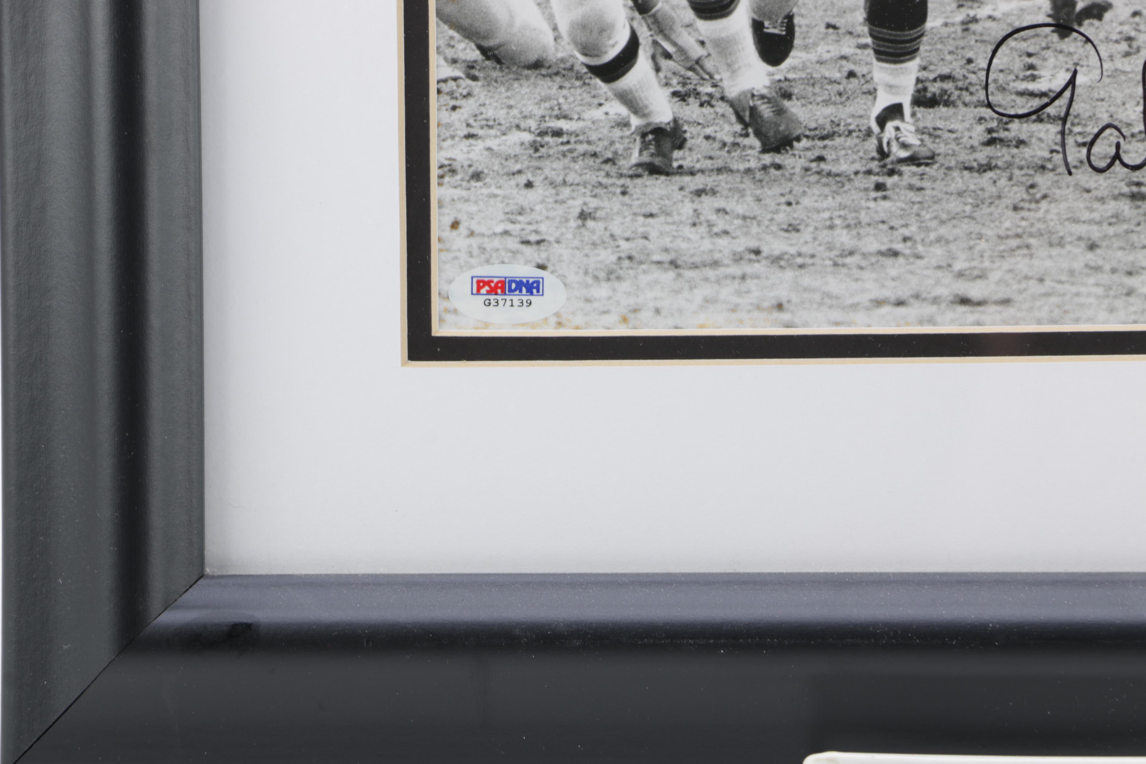 Signed Gale Sayers Photograph