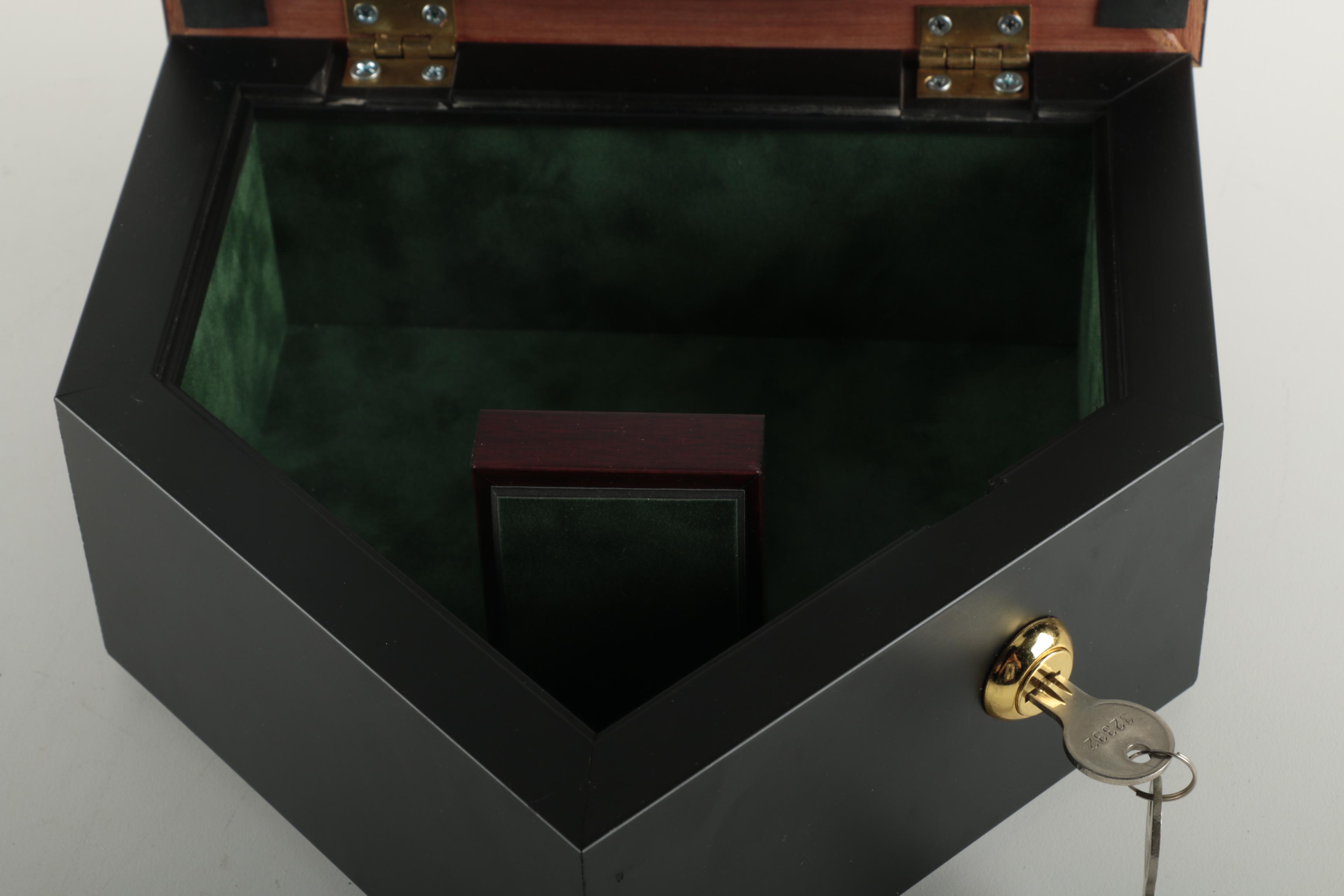 TruVue Baseball Display Box