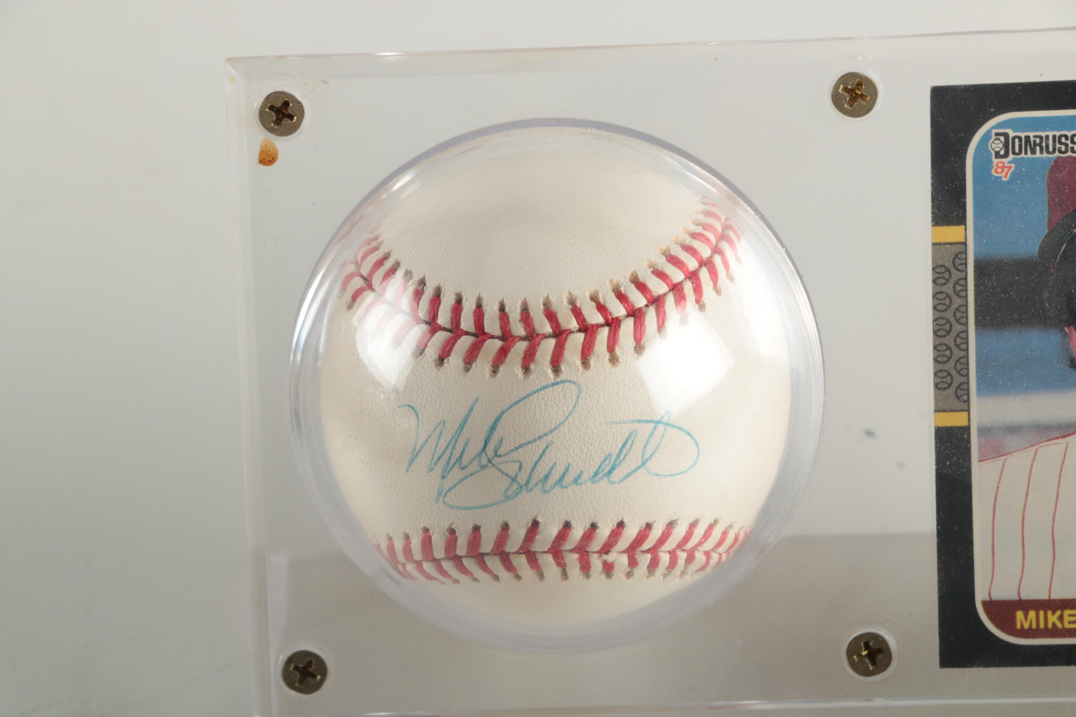 Mike Schmidt Signed Baseball and Trading Card