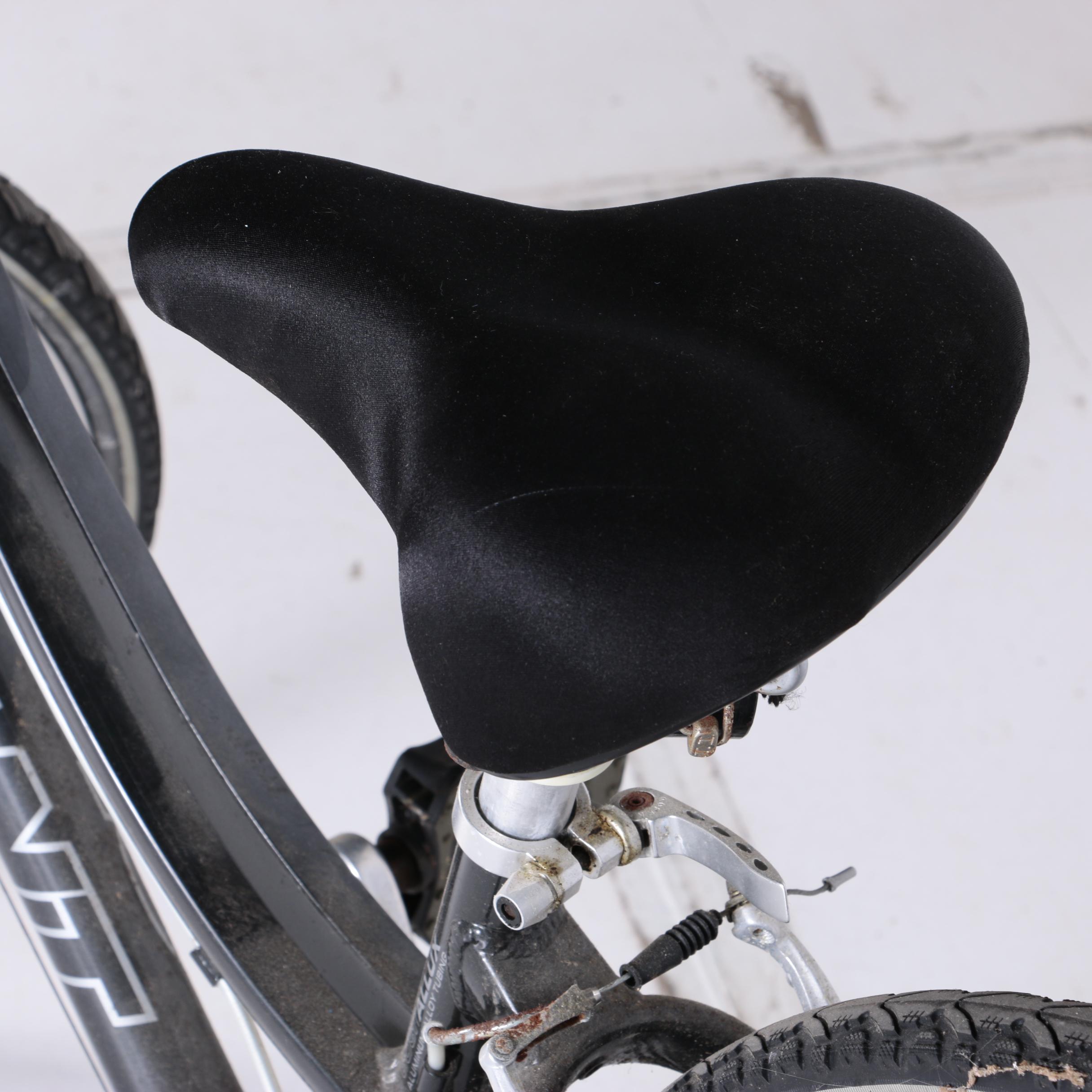 Giant "Cypress" 21-Speed Bicycle